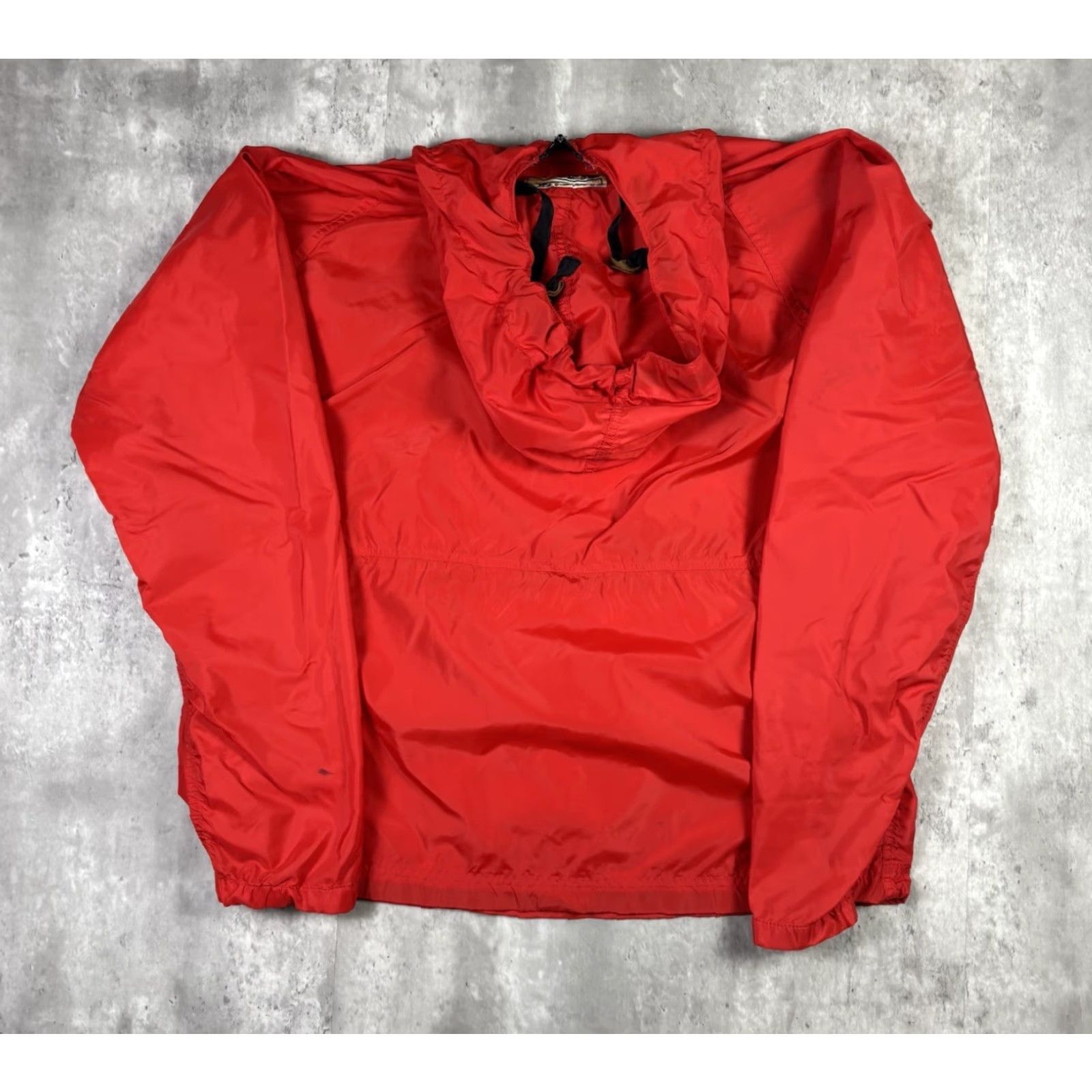 Vintage VINTAGE L.L. Bean Red Windbreaker Jacket Mens Large Nylon Lightweight Zip 90s Style Size US L / EU 52-54 / 3 - 2 Thumbnail