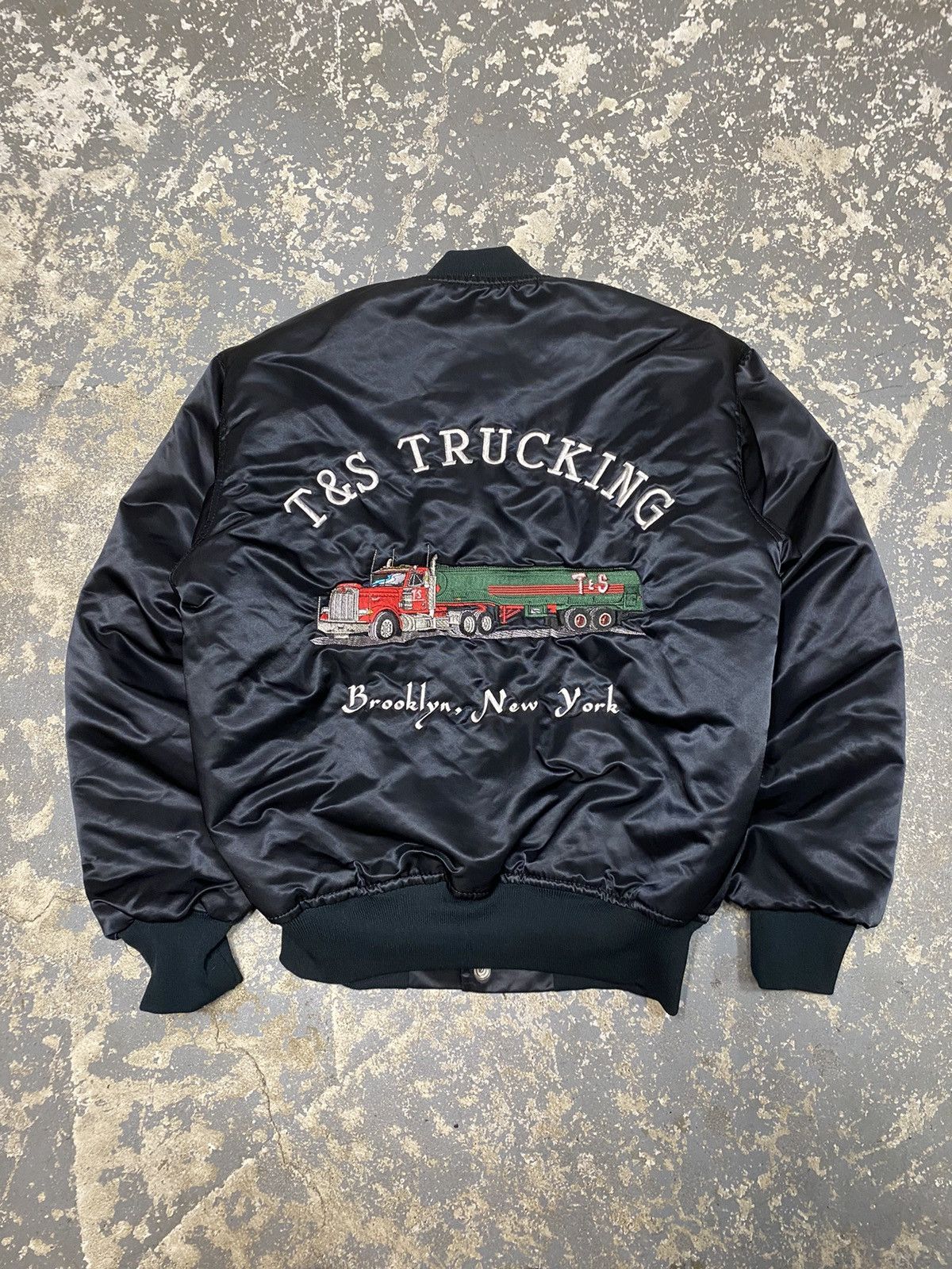 Vintage Vintage Golden Stitches T&S Trucking Brooklyn NY Satin Jacket Size US S / EU 44-46 / 1 - 10 Thumbnail