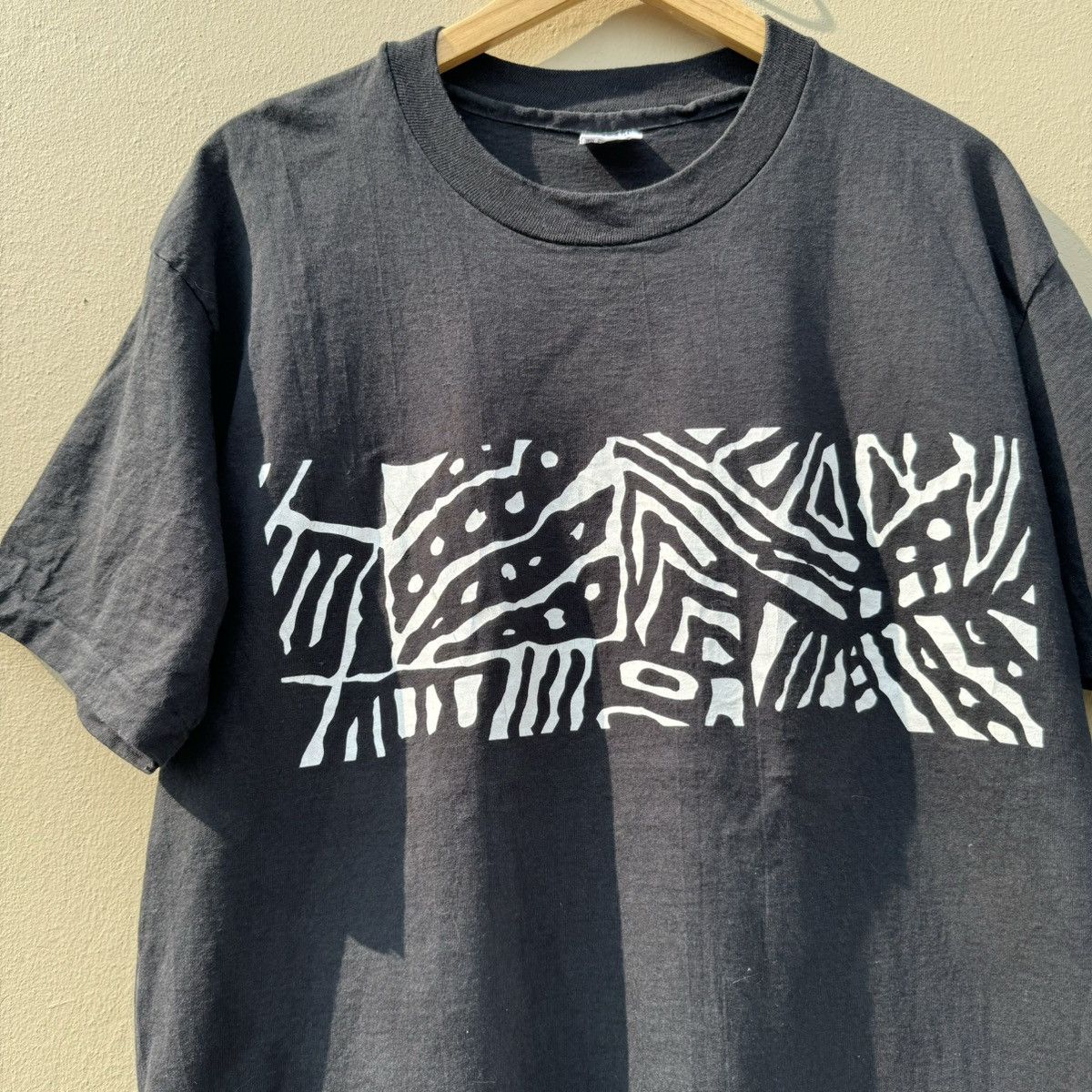 Vintage Vintage art 90s t shirt Size US XL / EU 56 / 4 - 2 Thumbnail