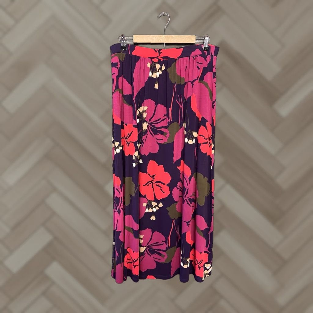 Boden VINTAGE Boden Womens Purple Floral Pattern Long Flare Skirt Size 14R Size 36" / US 14 / IT 50 - 1 Thumbnail