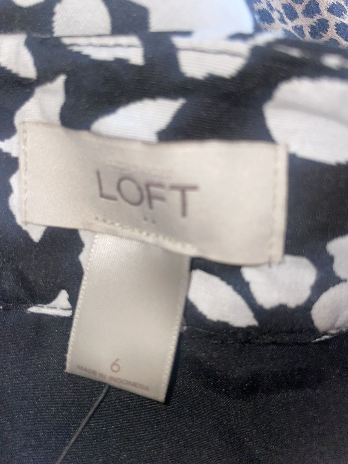 Loft LOFT floral skirt NWT sz 6 Size 28" / US 6 / IT 42 - 5 Thumbnail