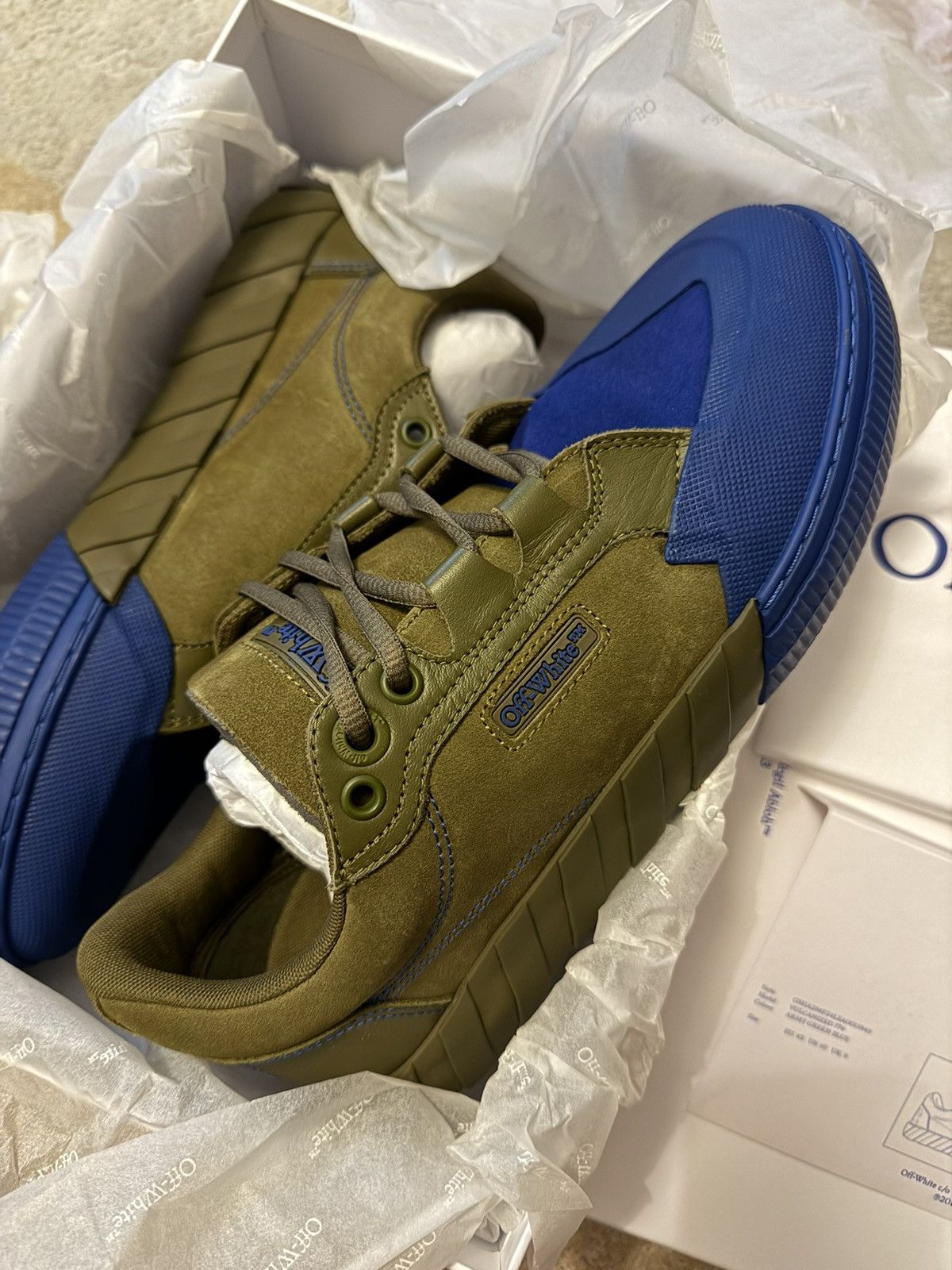 Off-White Off White Vulcanized 779 Size US 10 / EU 43 - 2 Thumbnail
