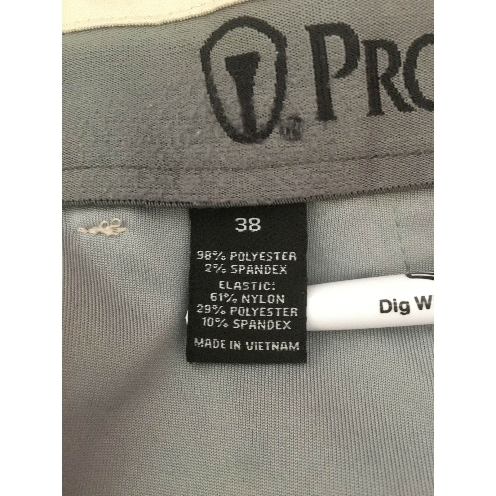 PGA Tour PGA Pro Tour 38 Elastic Waist Pleated Beige Golf Shorts Size US 38 / EU 54 - 4 Thumbnail