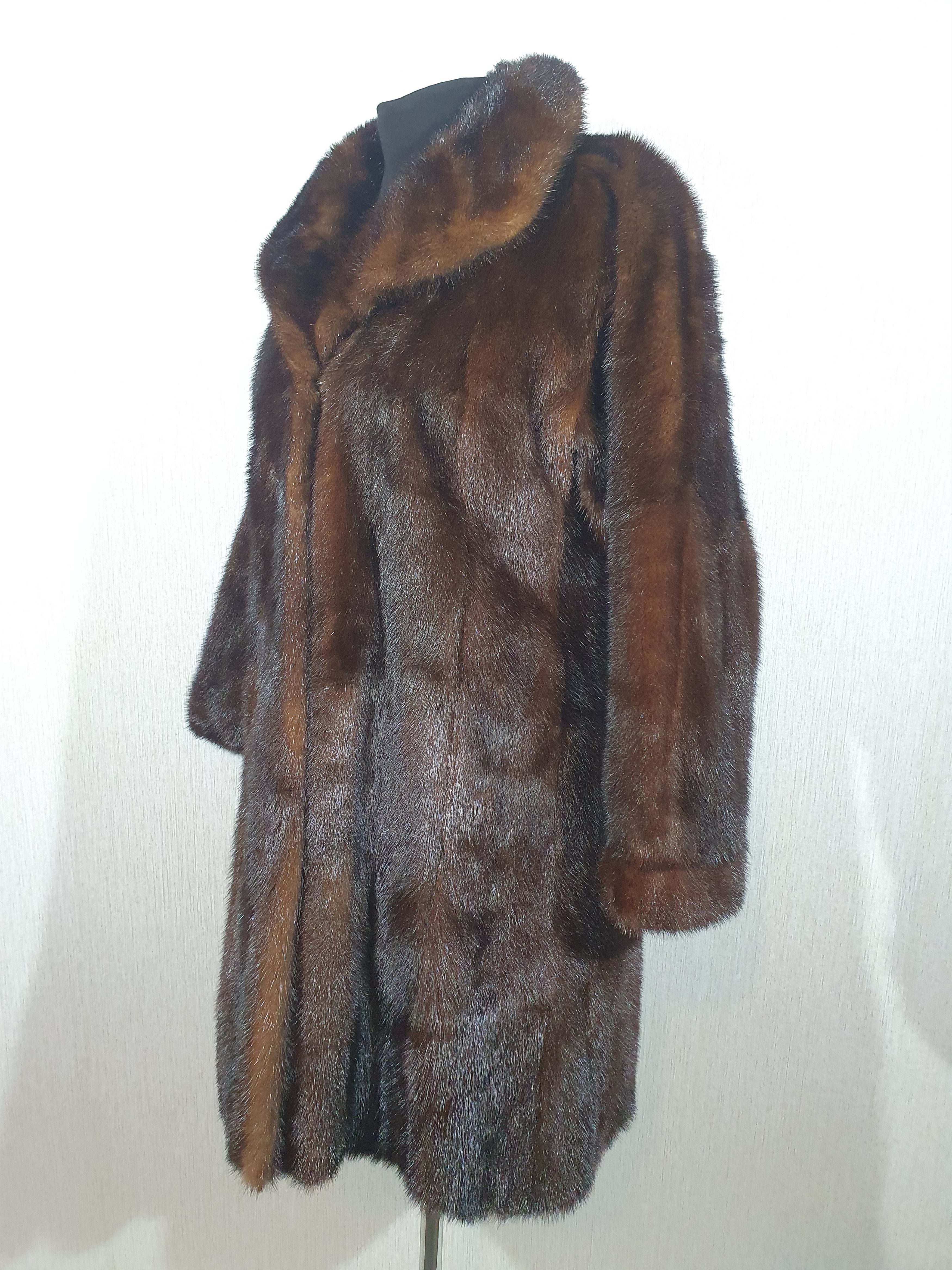 Other Stylish brown women's mink fur coat. Size L / US 10 / IT 46 - 3 Thumbnail