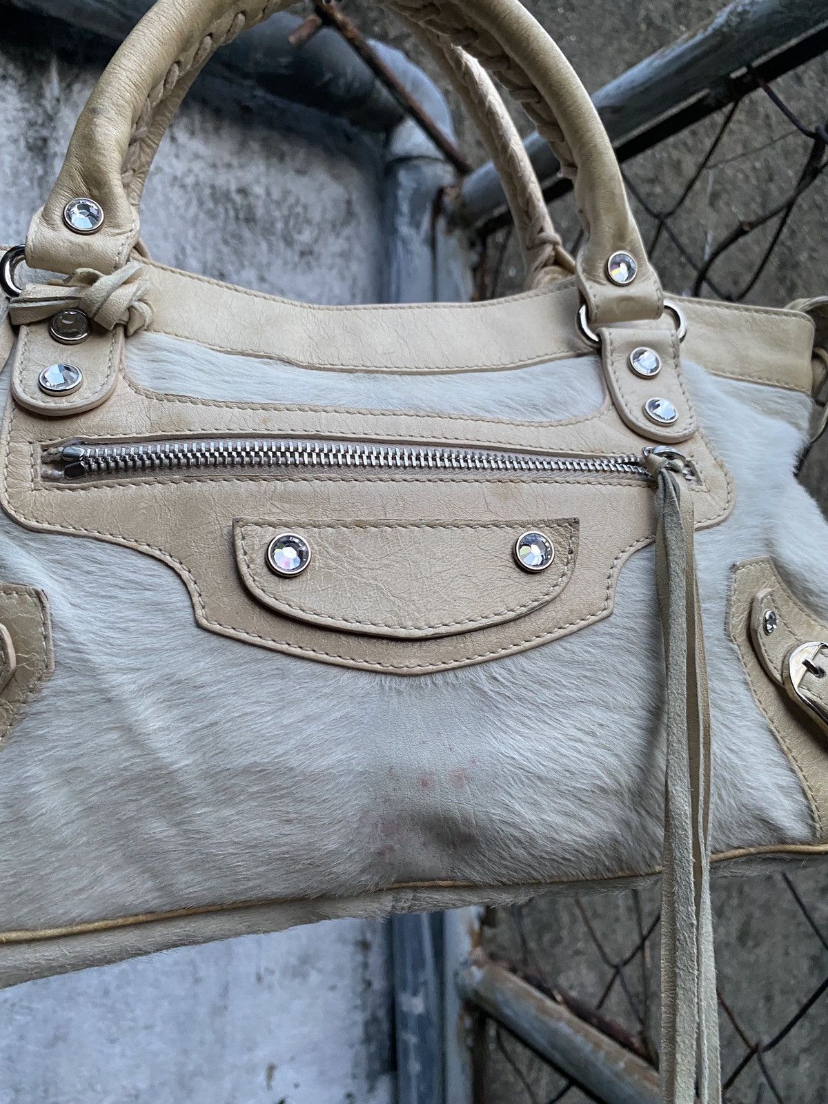 Balenciaga Balenciaga - 2000’s - LIMITED pony hair first city white Size ONE SIZE - 4 Thumbnail