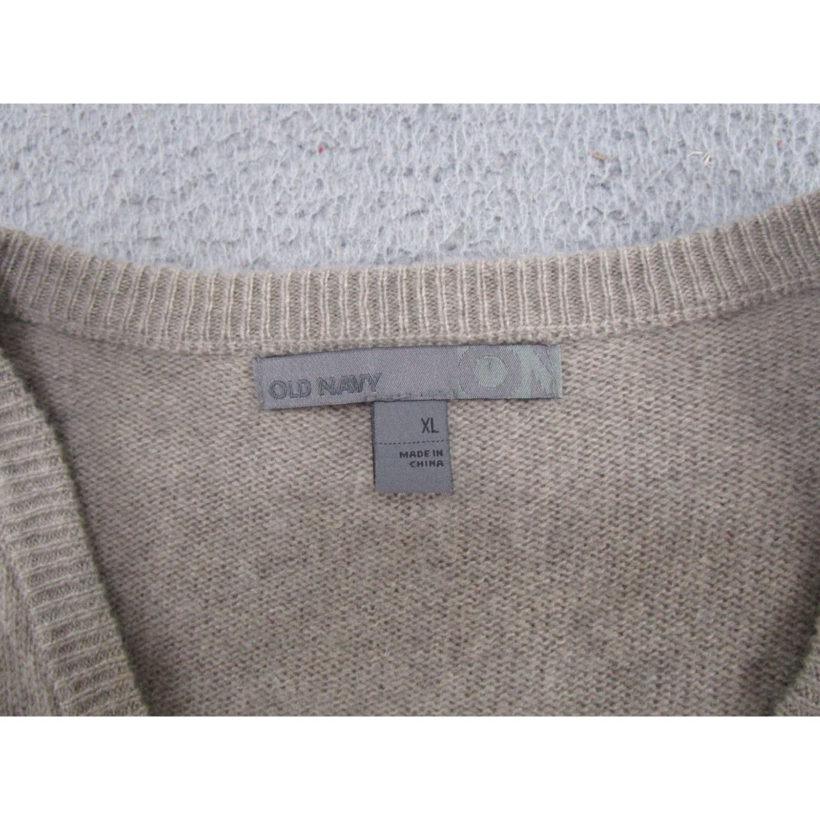 Gap GAP Mens V Neck Sweater Long Sleeve XL Brown 100% Cashmere Preppy Pullover Cardigan? Size US XL / EU 56 / 4 - 2 Thumbnail