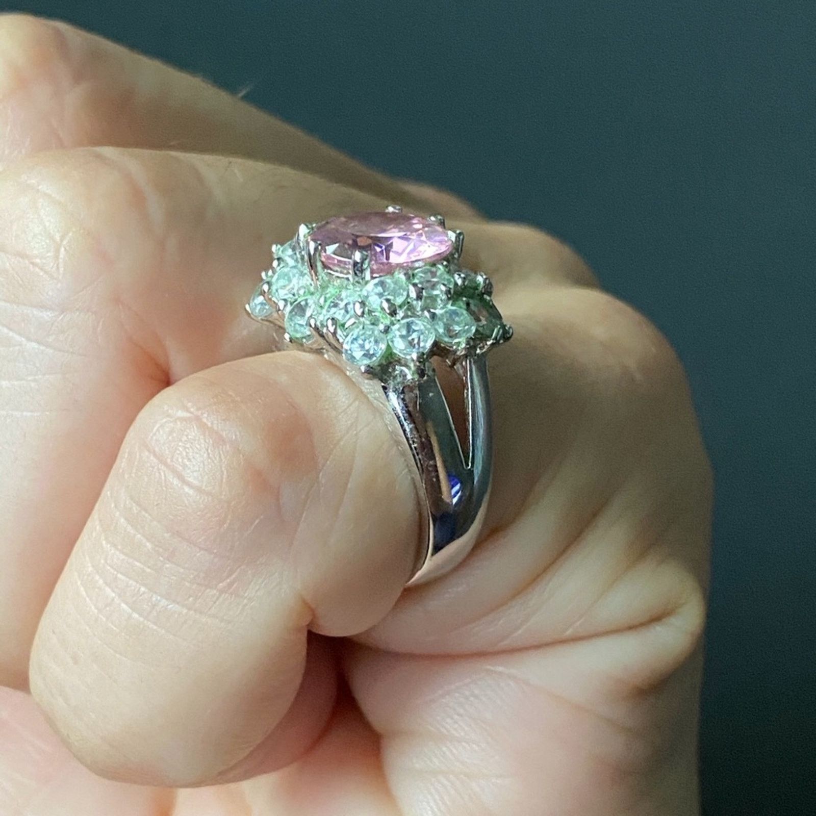 Vintage Costume Pink Rose Quartz And CZ Stone Ring Size ONE SIZE - 8 Thumbnail