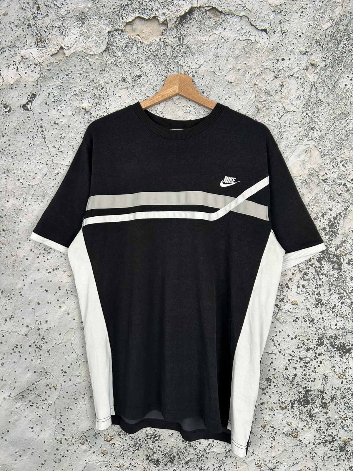 Vintage Nike Sportswear Tee Streetwear Rap Baggy Skate 90s