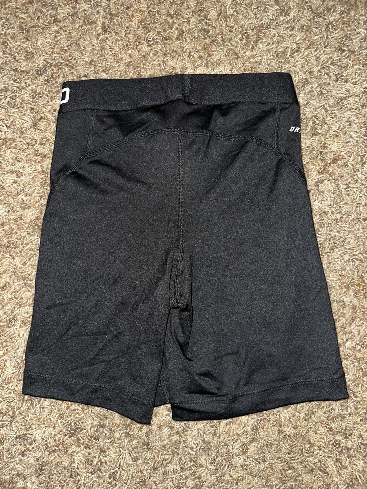 Nike Nike Women’s Pro 7" Compression Black Shorts Size 26" / US 2 / IT 38 - 6 Thumbnail