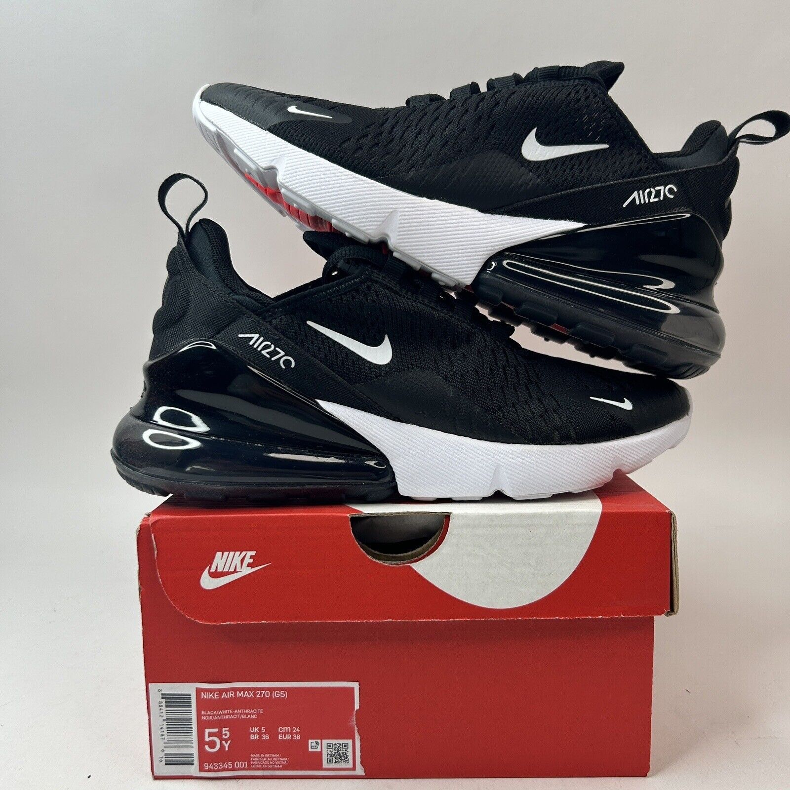 Nike Nike Air Max 270 GS "Black White" 2023 Size US 7 / IT 37 - 1 Thumbnail
