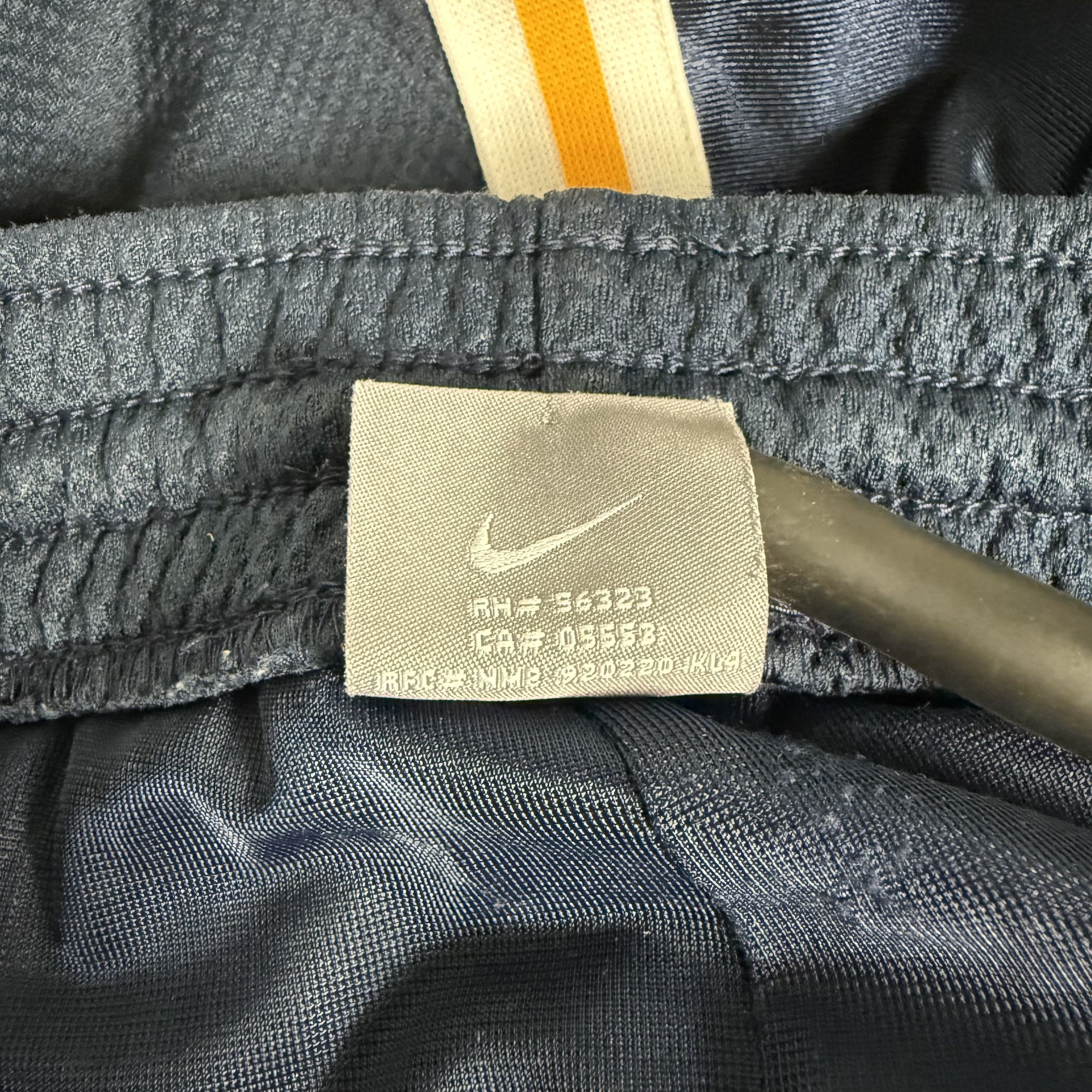 Nike 🔥RARE🔥Vintage Nike Basketball Shorts (M) Size US 34 / EU 50 - 5 Thumbnail
