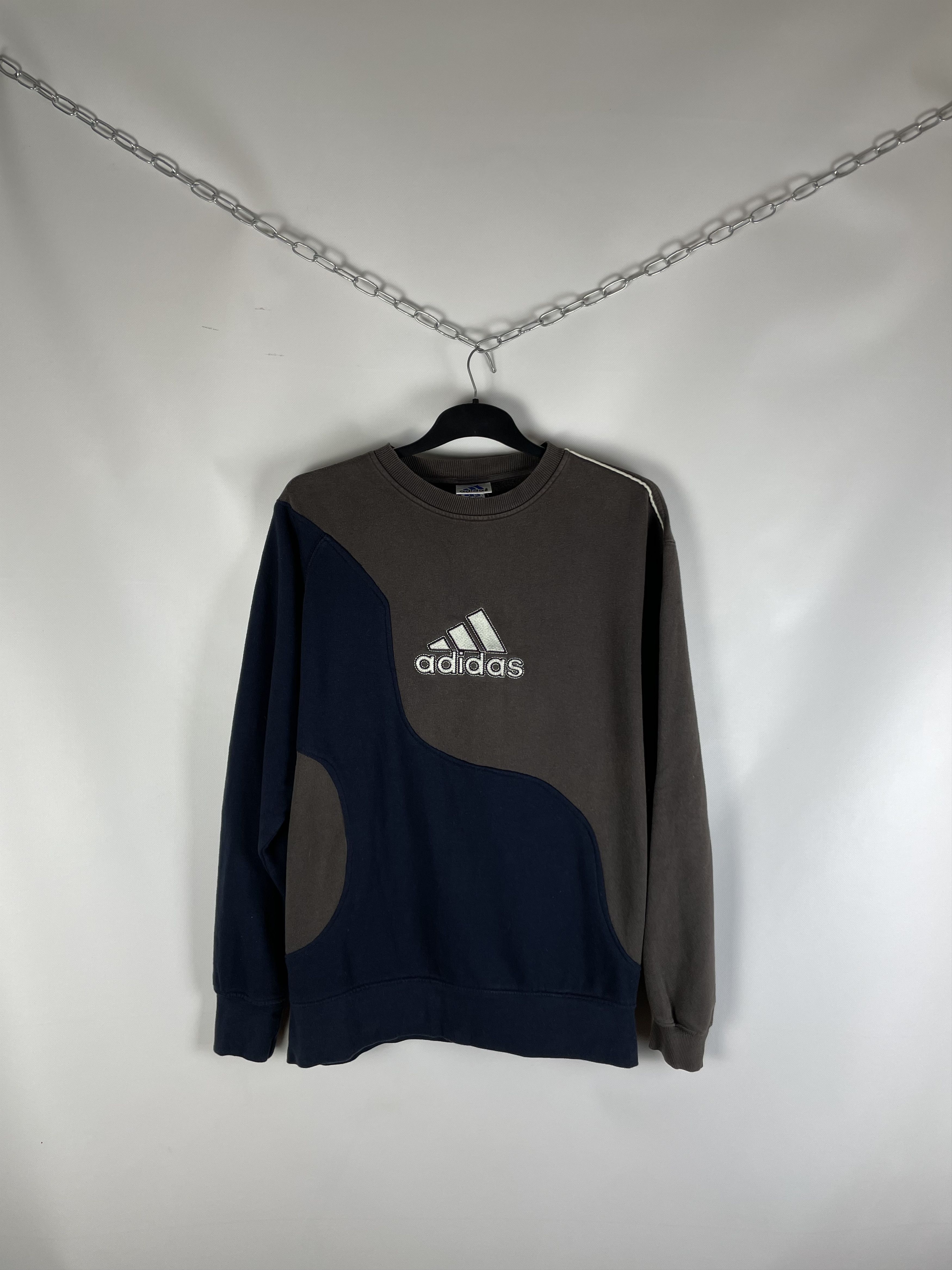 Adidas Vintage 90s Adidas Sweatshirt Size US XL / EU 56 / 4 - 1 Thumbnail