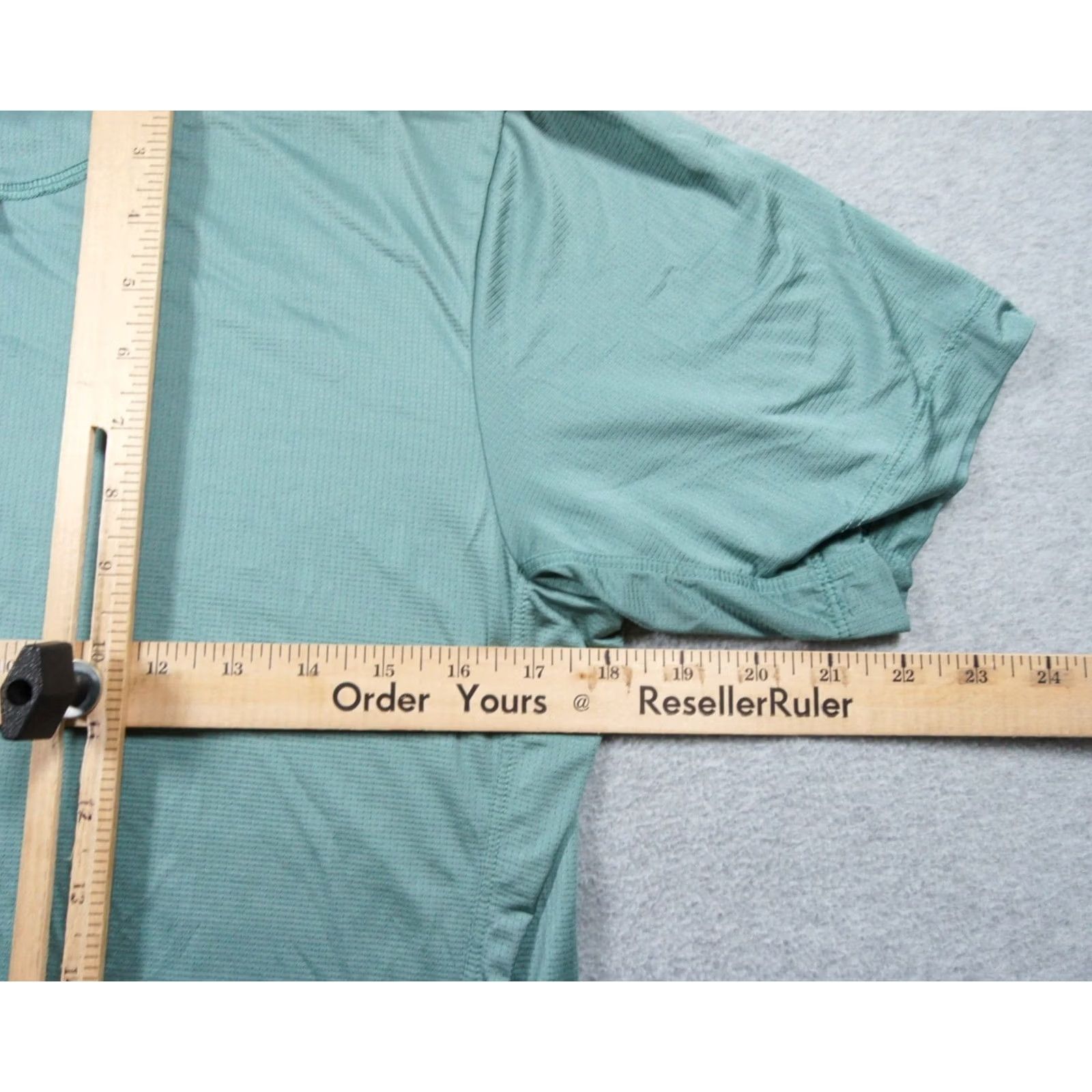 Vintage Tracksmith Shirt Mens Small Green Athletic Running Performance Lightweight Gym Size US S / EU 44-46 / 1 - 7 Thumbnail