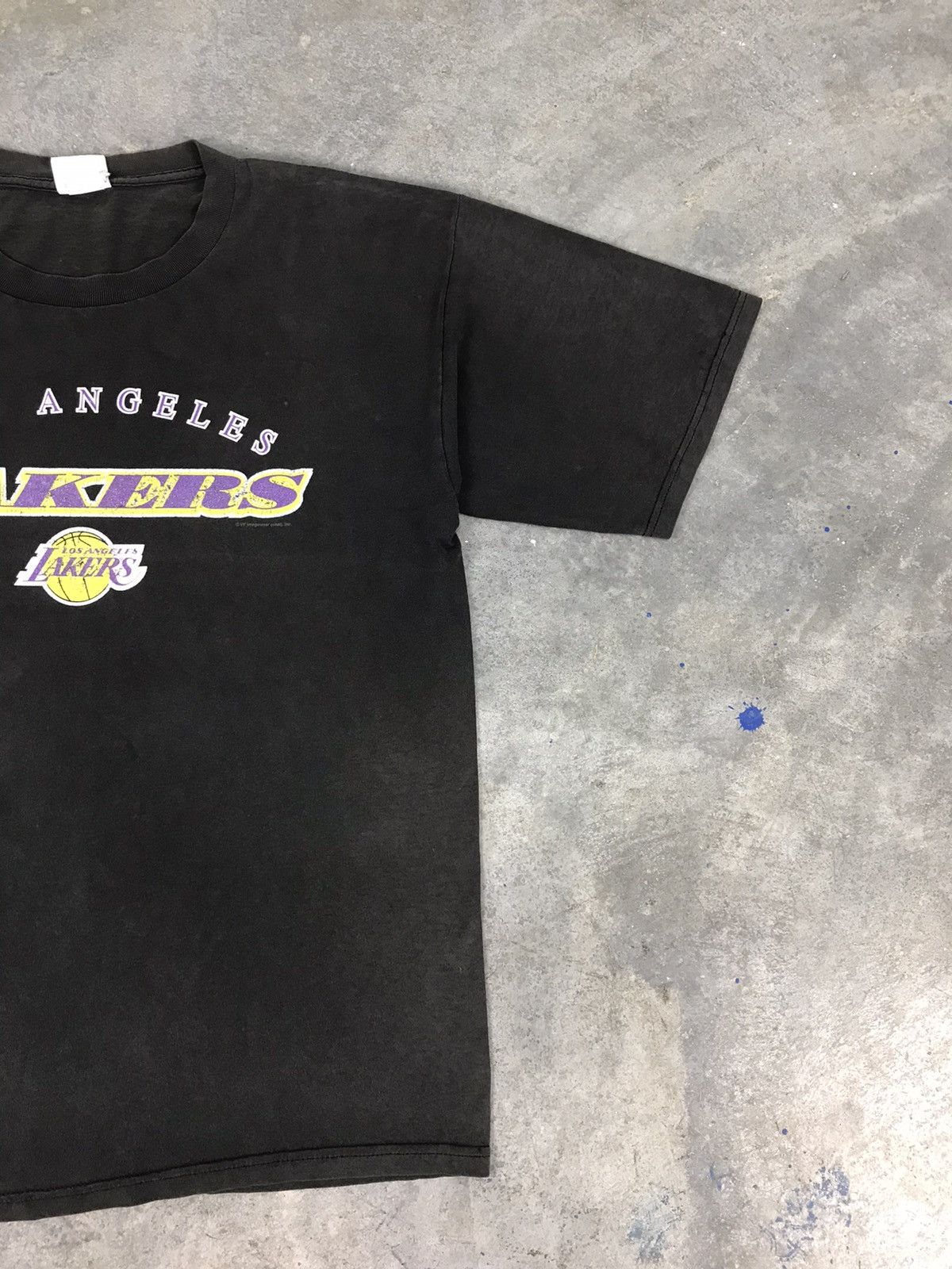 Vintage Vintage Distressed Lee Los Angeles Lakers Tee mlb nba Size US L / EU 52-54 / 3 - 2 Thumbnail