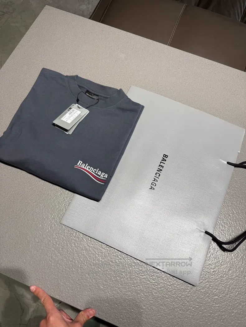 Balenciaga Balenciaga Embroidered Cola Logo Gray-Blue Round Neck Shor Size US M / EU 48-50 / 2 - 2 Thumbnail
