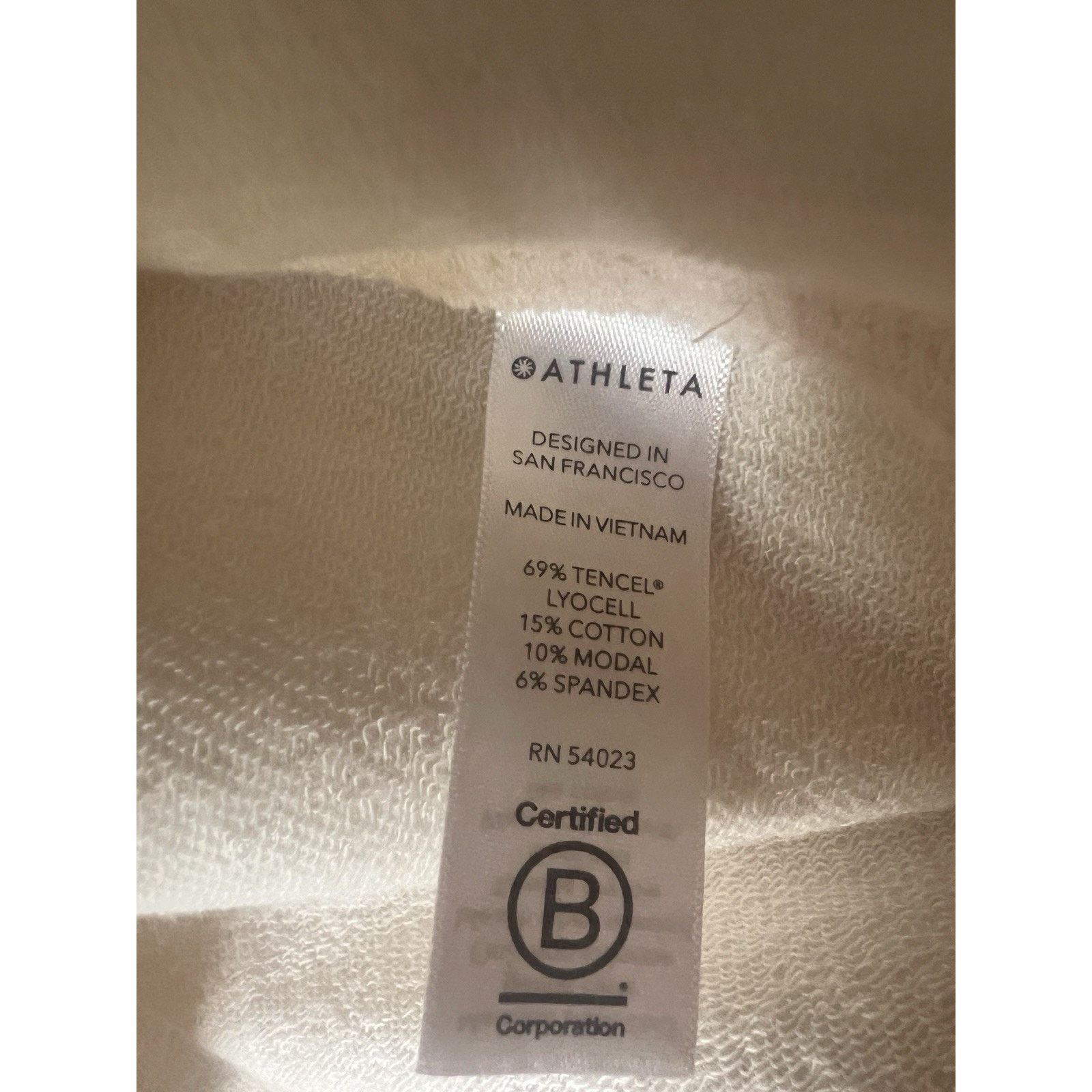 Athleta Athleta Cream Cropper Funnel Neck Nirvana Top Shirt MT New Size M / US 6-8 / IT 42-44 - 9 Thumbnail