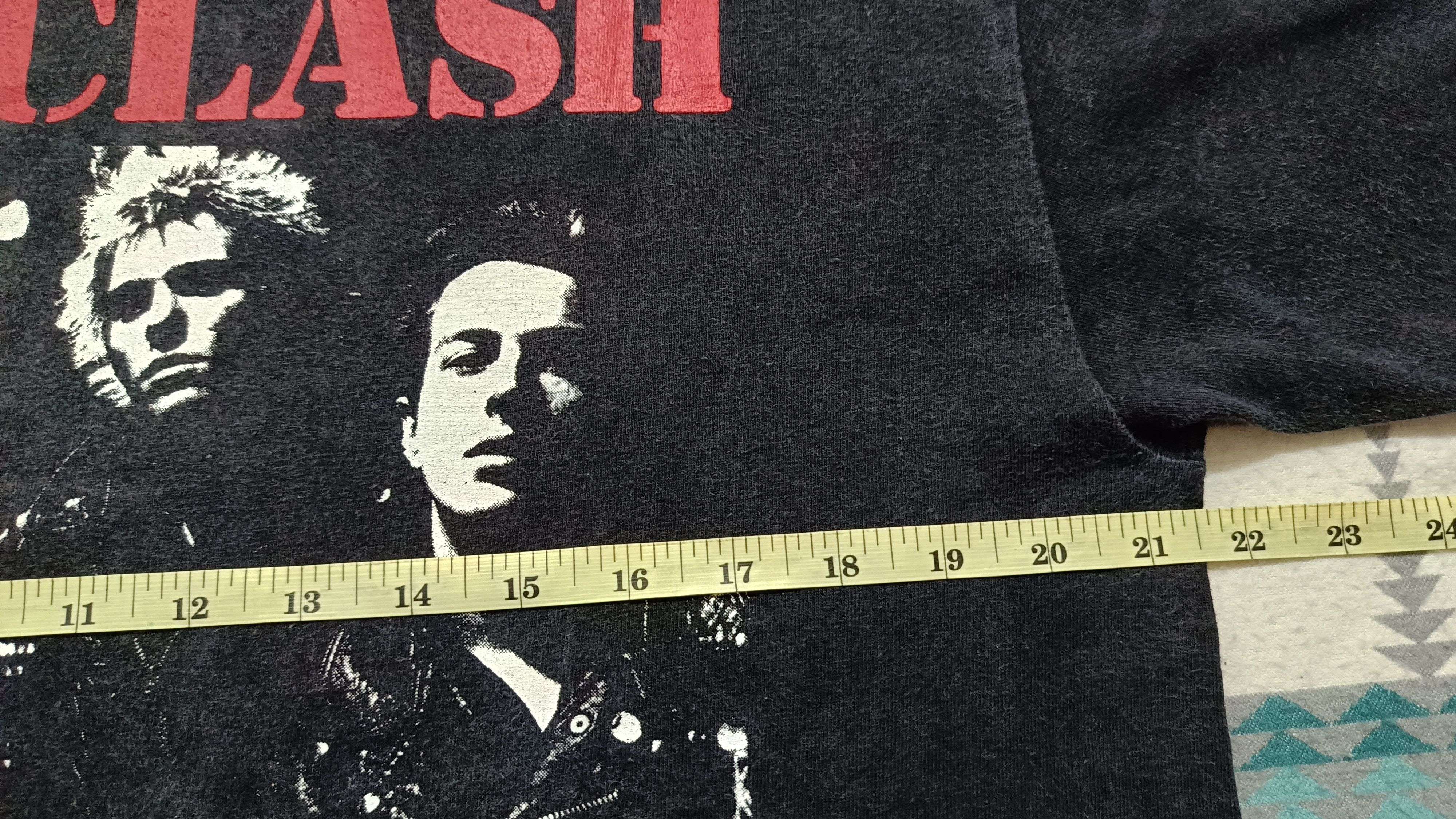 Band Tees 🔥🔥 Rare Vintage Band The Clash Punk Tour Tee Size US L / EU 52-54 / 3 - 7 Thumbnail