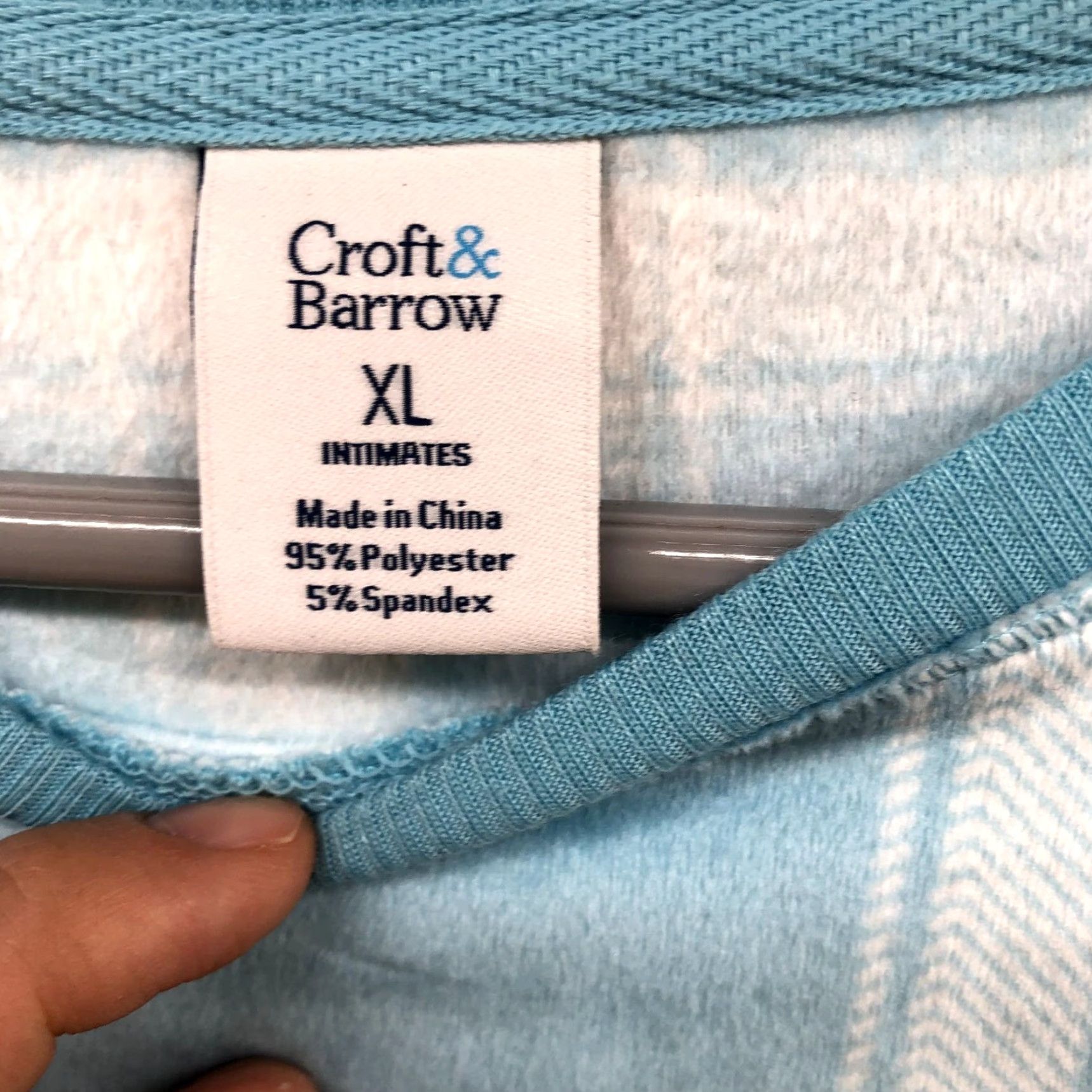 Croft & Barrow NWT Croft & Barrow Plush Lounge Sweatshirt Womens XL Blue Plaid Pajama Top Crew Neck Fleece Pajama Top Comfort Lounge Nightwear Size XL / US 12-14 / IT 48-50 - 6 Thumbnail