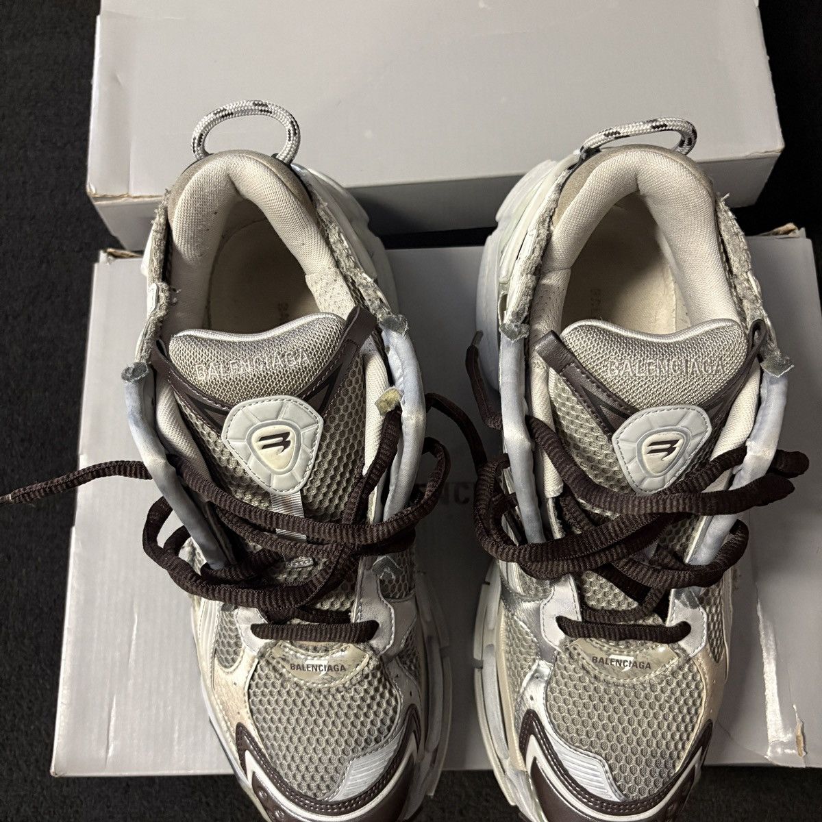 Balenciaga Balenciaga Runner Beige Brown Size US 12 / EU 45 - 7 Thumbnail