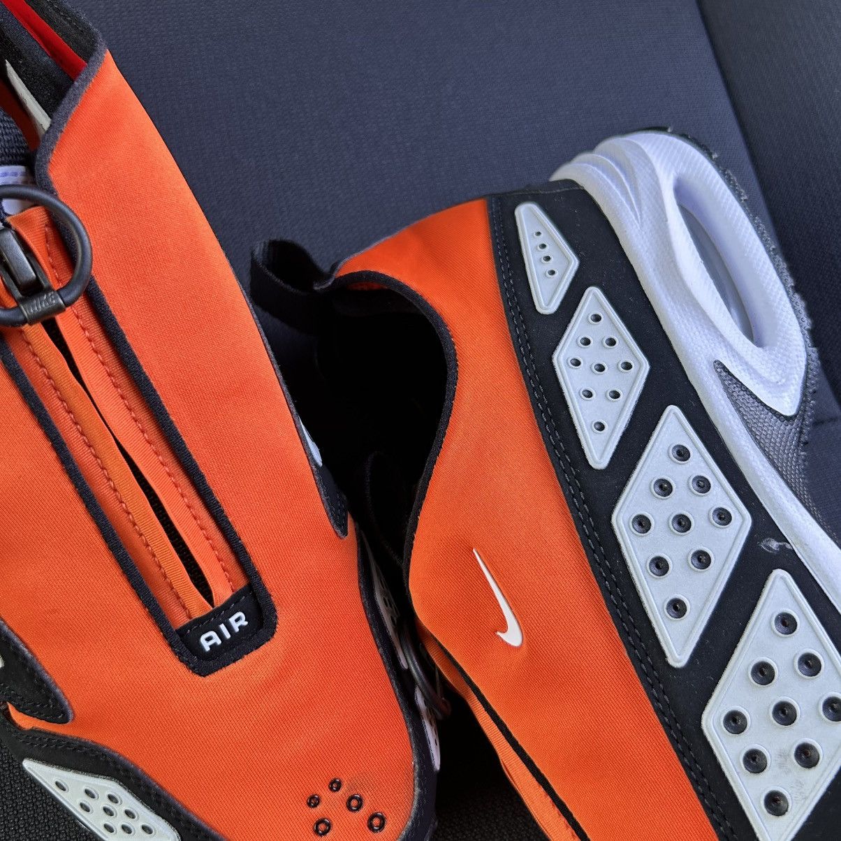 Nike 2025 Nike Air Sunder ‘Safety Orange’ sz 8.5M / 10W Size US 8.5 / EU 41-42 - 2 Thumbnail