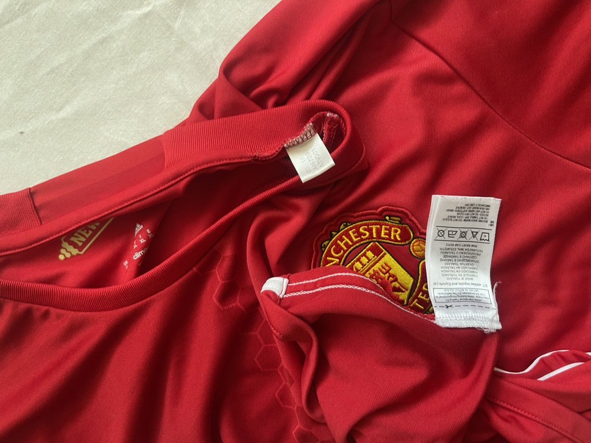 Adidas Jersey Adidas Manchester United 2016/17 Size US XL / EU 56 / 4 - 7 Thumbnail