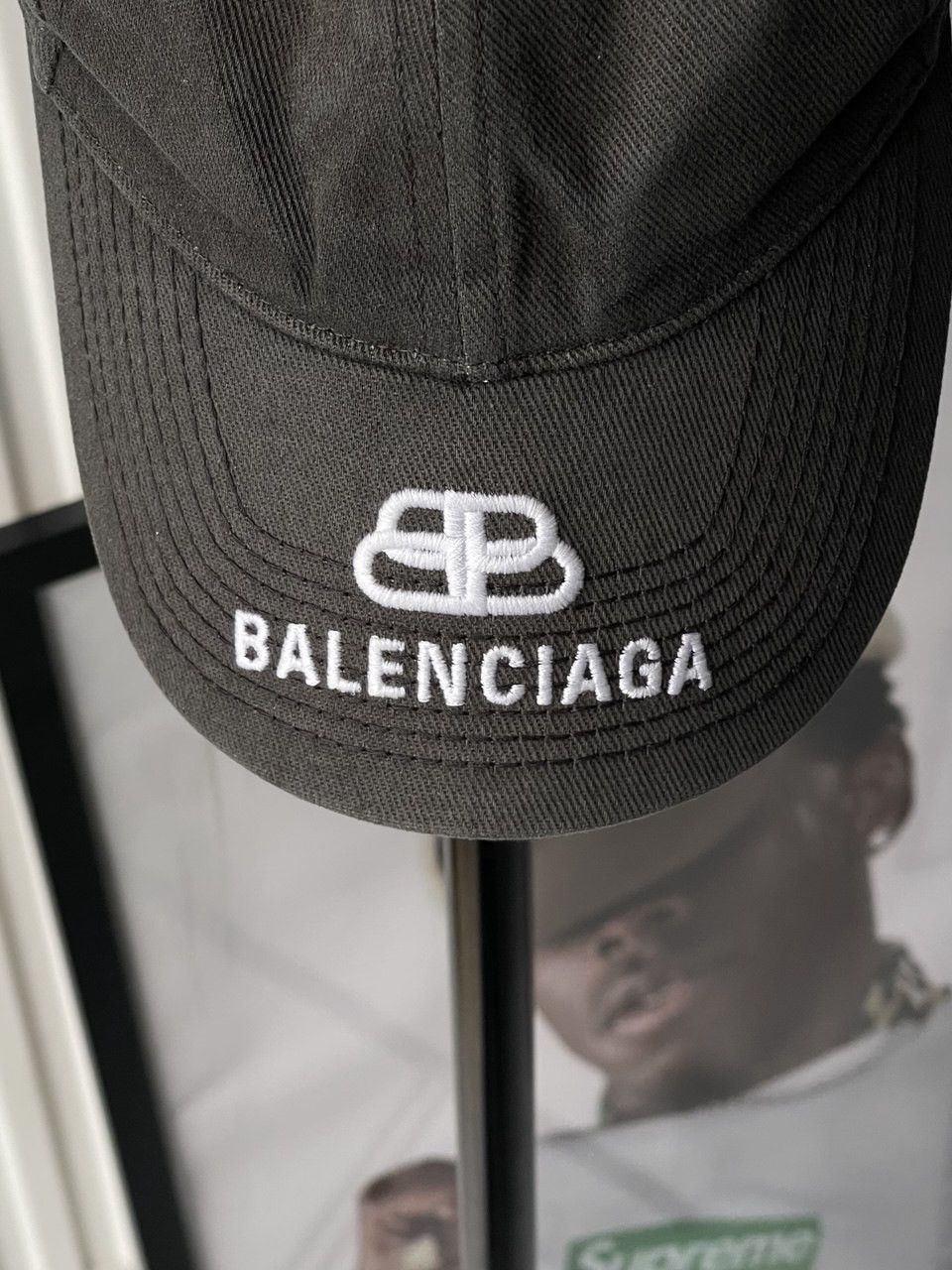 Balenciaga Balenciaga Cap Washed Black BB Used Large Hype Size ONE SIZE - 9 Thumbnail