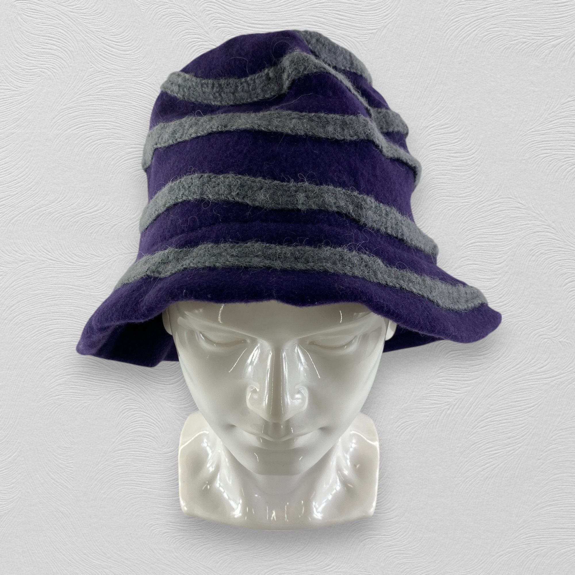 Japanese Brand Rare Spiral Stripes Snow Cap Hat Beanie -BN560 Size ONE SIZE - 2 Thumbnail