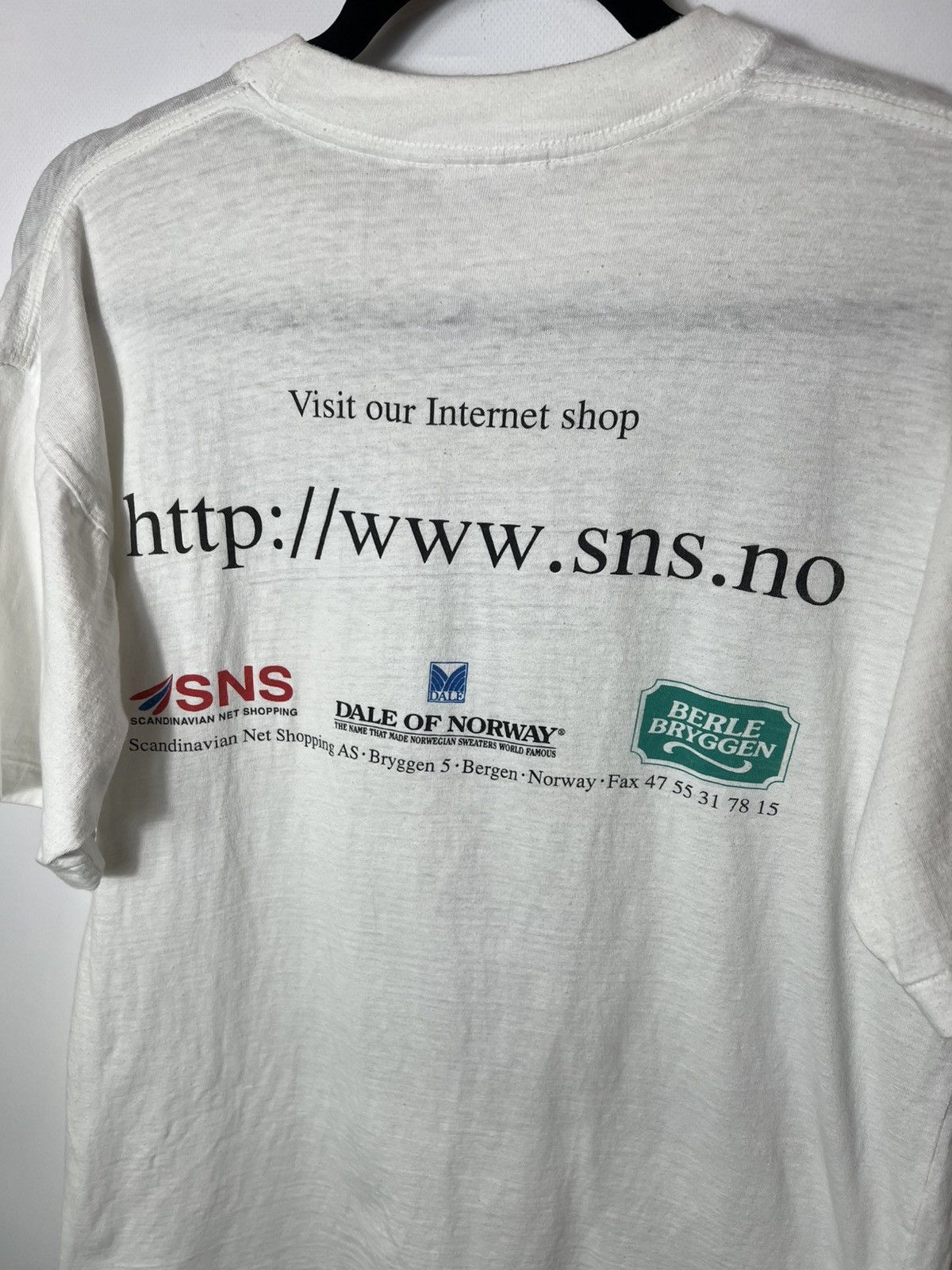 Dale Of Norway Vintage 90s Dale of Norway Print Single Stitch Norway Tee Size US L / EU 52-54 / 3 - 8 Thumbnail