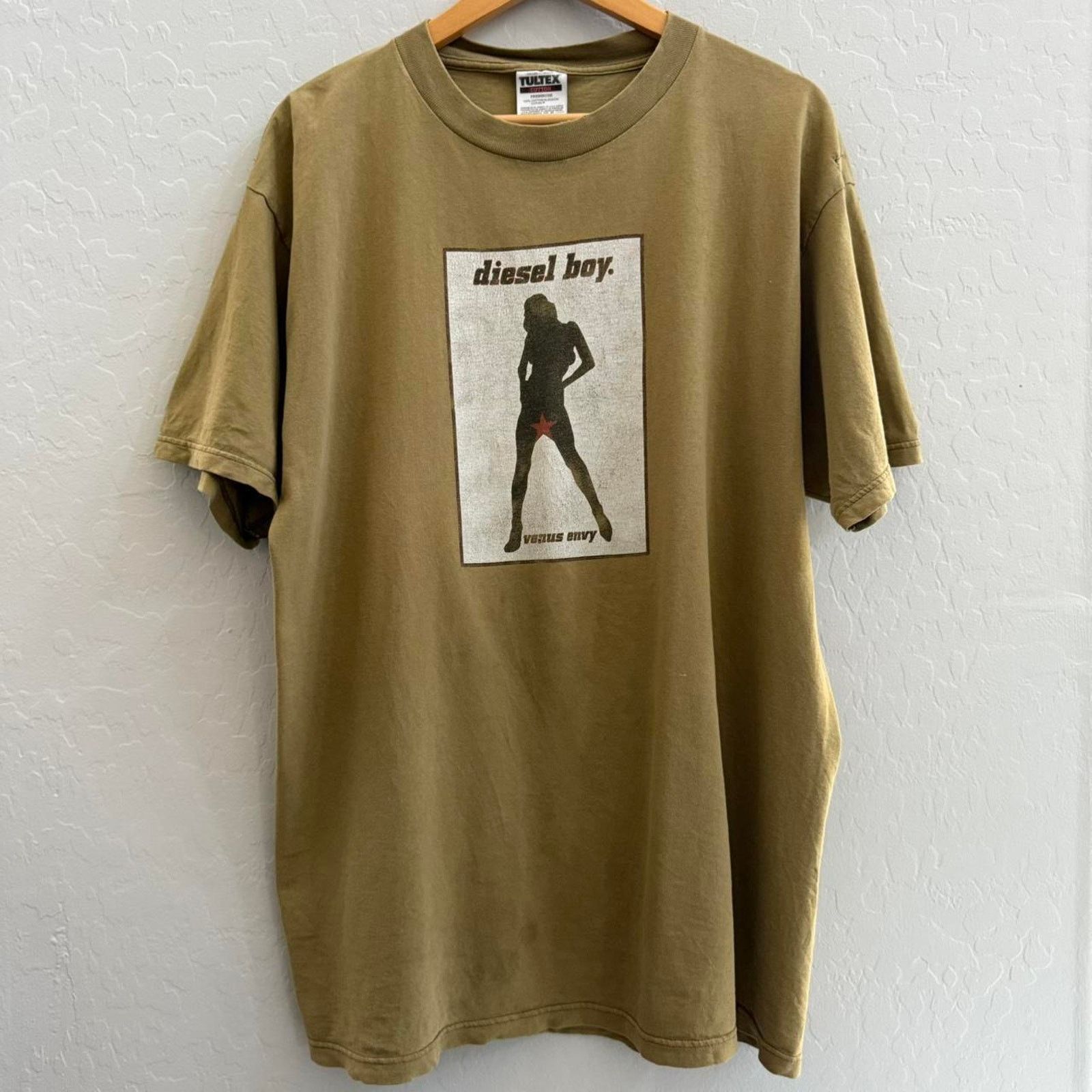 Tultex Vintage 90s diesel boy venus envy band t-shirt Size US XL / EU 56 / 4 - 2 Thumbnail
