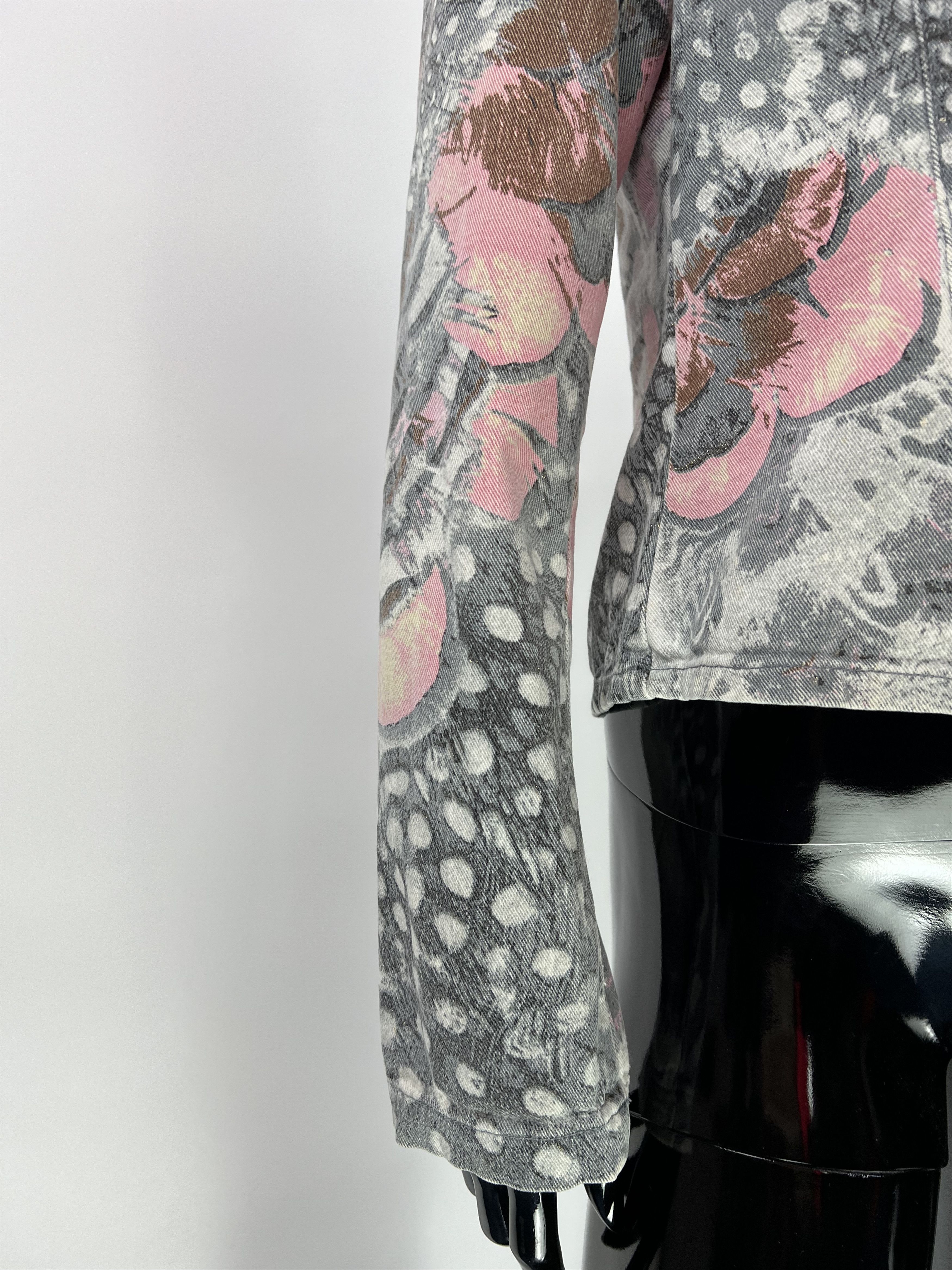 Roberto Cavalli Rare Vintage Roberto Cavalli Printed Denim Jacket Size S/M Size M / US 6-8 / IT 42-44 - 11 Thumbnail