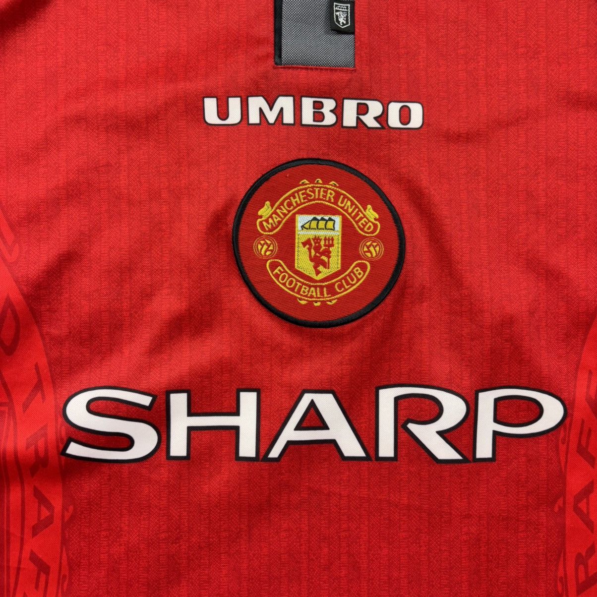 Umbro Manchester United Home Shirt 1996-1998 Size US M / EU 48-50 / 2 - 7 Thumbnail