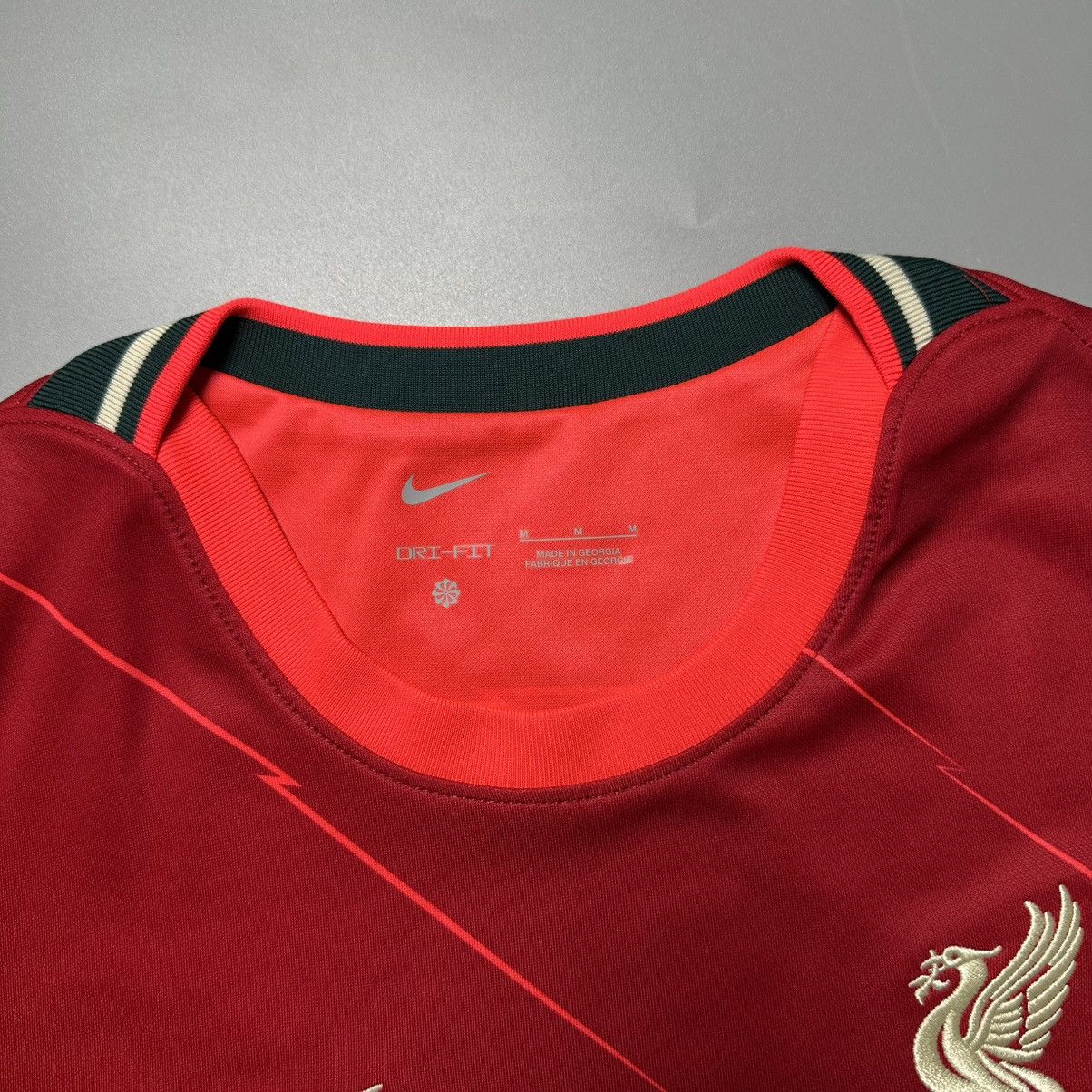 Nike LIVERPOOL NIKE 2021/2022 FOOTBALL HOME JERSEY #3 FABINHO Size US M / EU 48-50 / 2 - 5 Thumbnail