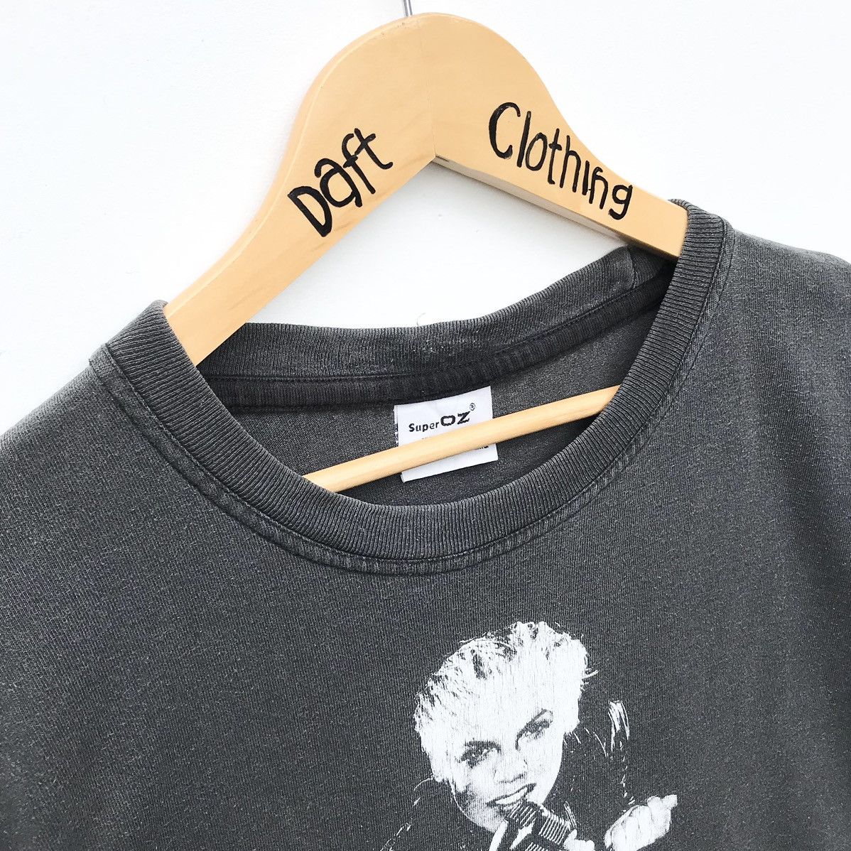 Band Tees Vintage Pink American Singer Songwriter Tee Sun Faded Size US S / EU 44-46 / 1 - 10 Thumbnail
