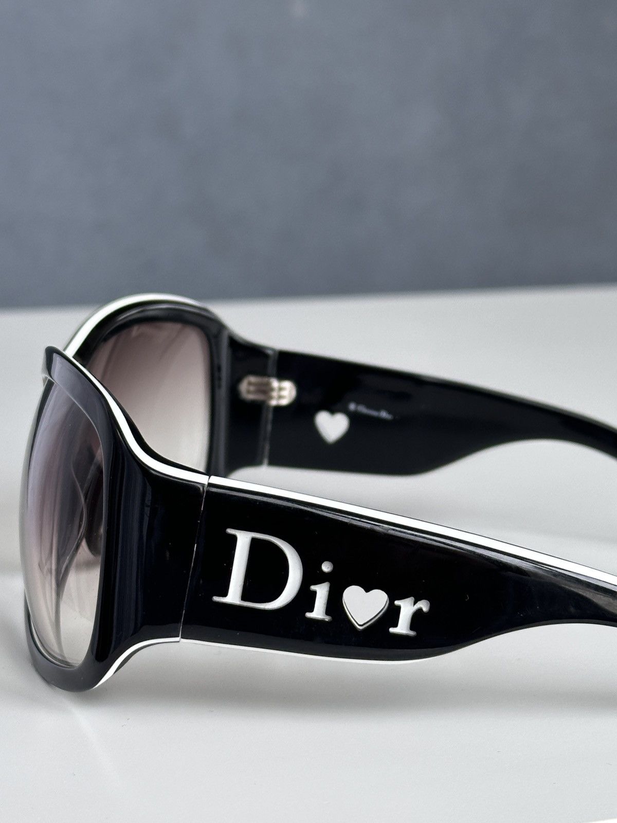 Dior DIOR Heart Logo LovinglyDior 1 Sunglasses Black Y2K Size ONE SIZE - 11 Thumbnail