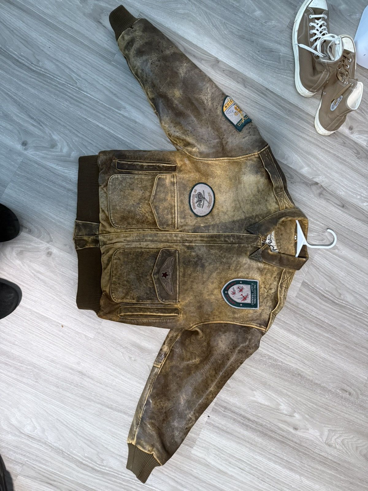 Vintage Vintage Heavily distressed A-2 Bomber Size US S / EU 44-46 / 1 - 1 Thumbnail