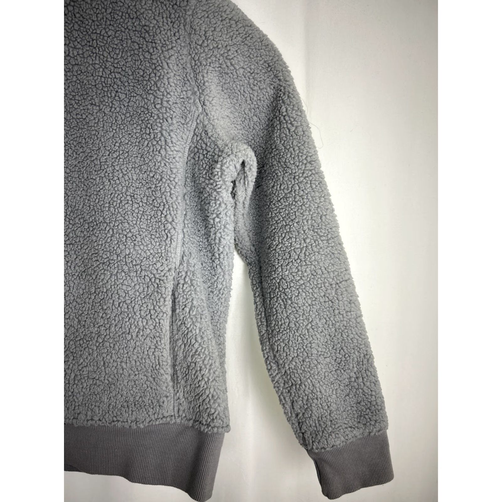 Uniqlo Uniqlo Hoodie Womens M Gray Full Zip Fleece Polyester Streetwear Activewear Club 90s Womens Size M / US 6-8 / IT 42-44 - 4 Thumbnail