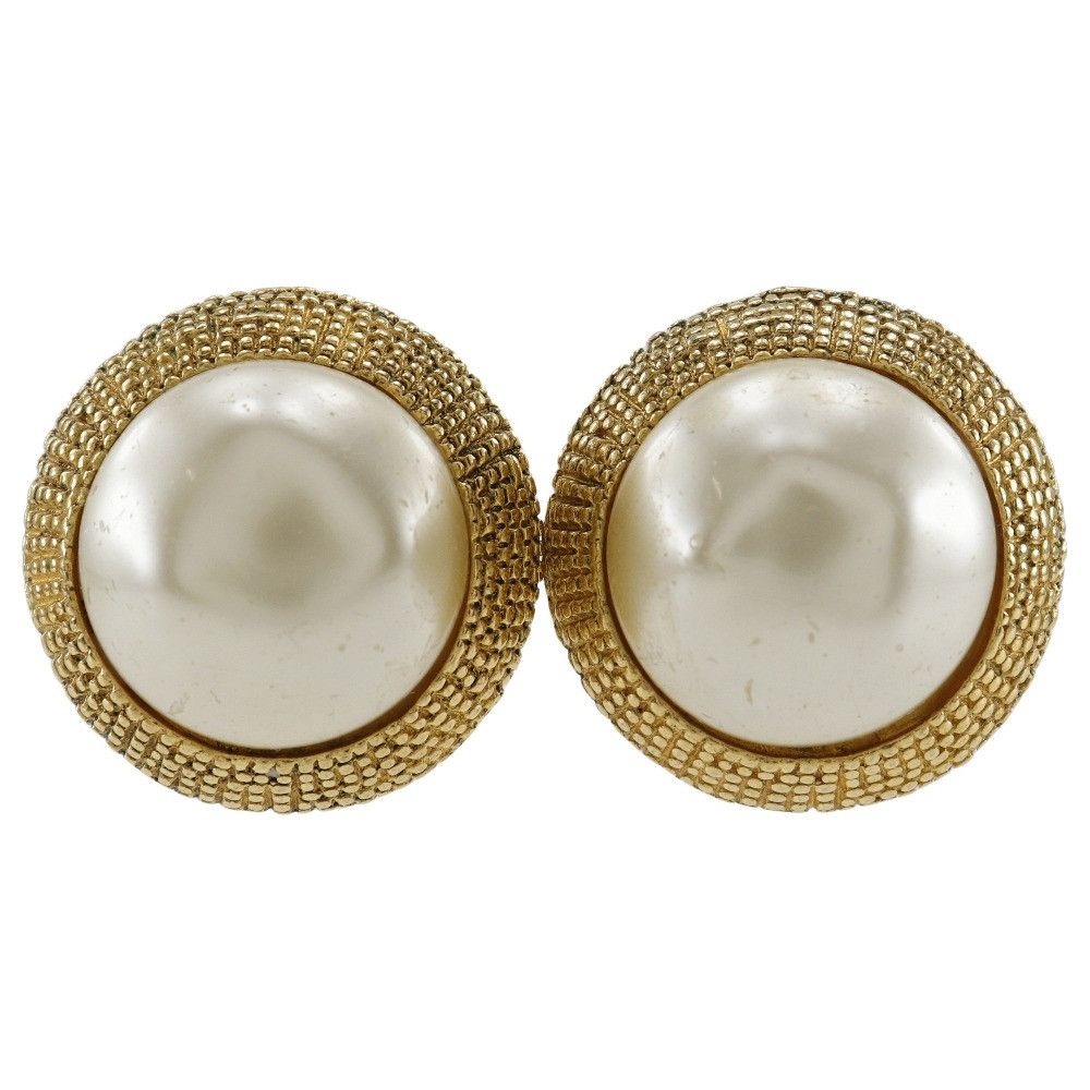 Chanel Chanel Chanel Vintage Earrings Metal Earrings DUTY FREE for USA Size ONE SIZE - 1 Thumbnail