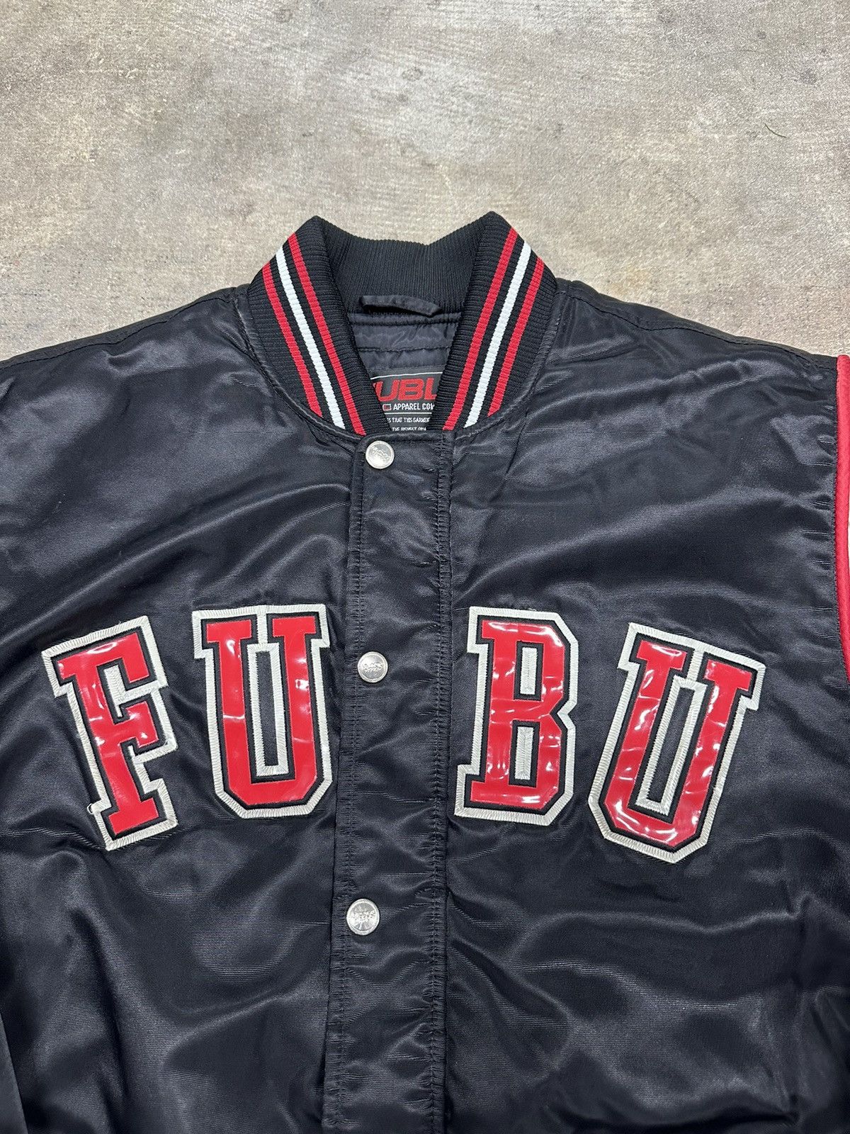 Fubu × Vintage Vintage 90s Y2K Quilted FUBU Spell Out Satin Jacket Size XL Size US L / EU 52-54 / 3 - 2 Thumbnail