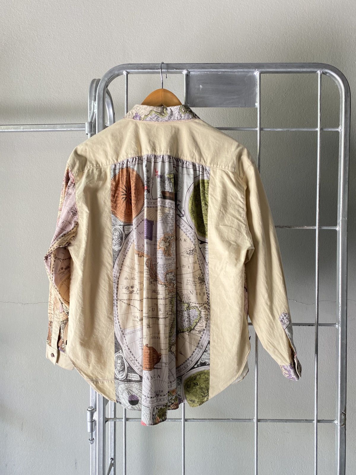 Designer × Japanese Brand × Vintage Vintage Map Print Shirt with Unique Details Size ONE SIZE - 2 Thumbnail