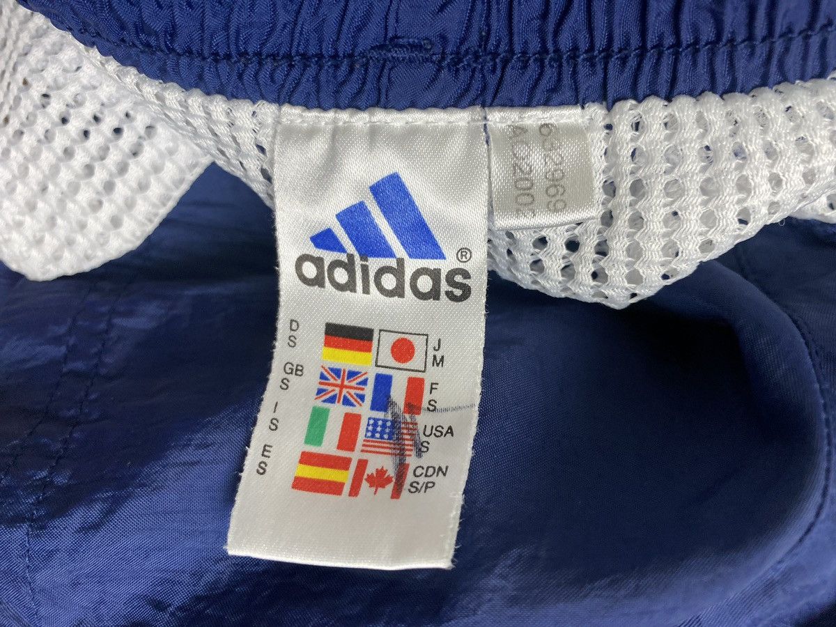 Adidas × Vintage Men’s Adidas Shorts Nylon Vintage Streetwear Size Small Size US 30 / EU 46 - 12 Thumbnail