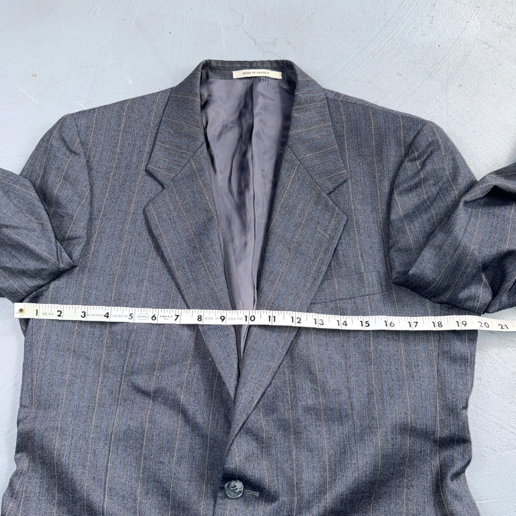 Yves Saint Laurent VINTAGE Saint Laurent YSL Gray Grodin Wool Blazer Jacket 38 Two-Button Notch Lapel Single-Breasted Size 38R - 6 Thumbnail