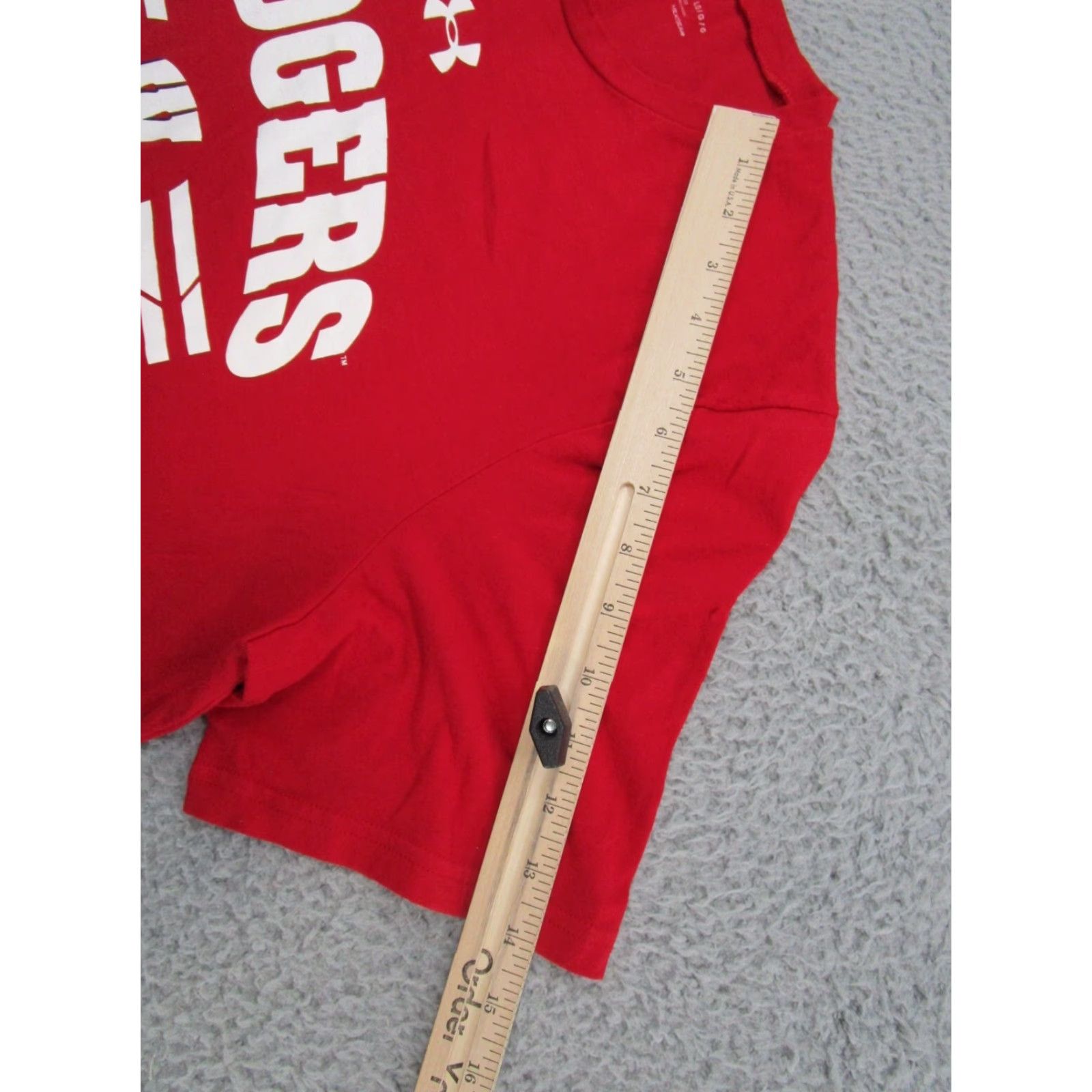 Under Armour Under Armour T-Shirt Wisconsin Badgers Basketball Double-Sided Size L Men Red NCAA Shirt Mens Size US L / EU 52-54 / 3 - 4 Thumbnail