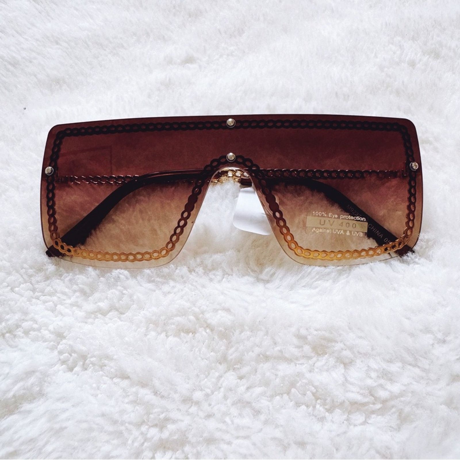 Other Christine Brown Chain Oversized Shield Sunglasses Size ONE SIZE - 1 Thumbnail