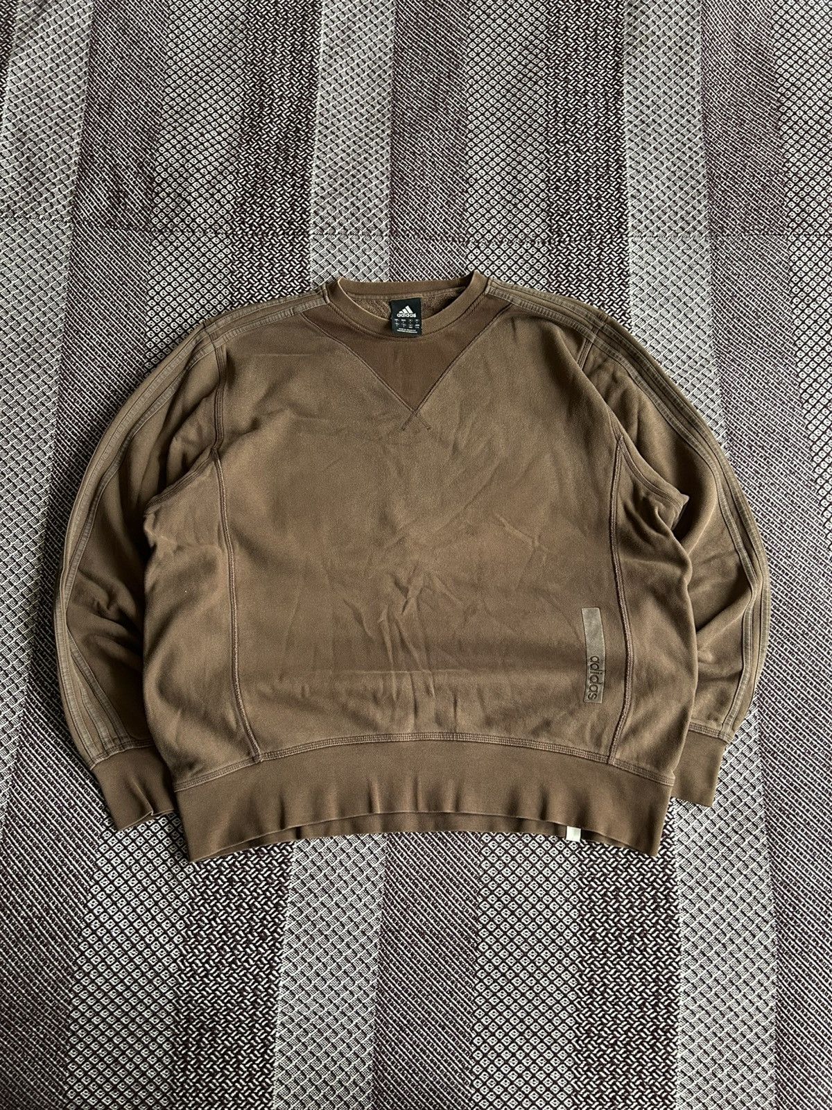 Adidas Vintage Adidas Brown Sweatshirt 00s Baggy Streetwear Style L Size US L / EU 52-54 / 3 - 1 Thumbnail