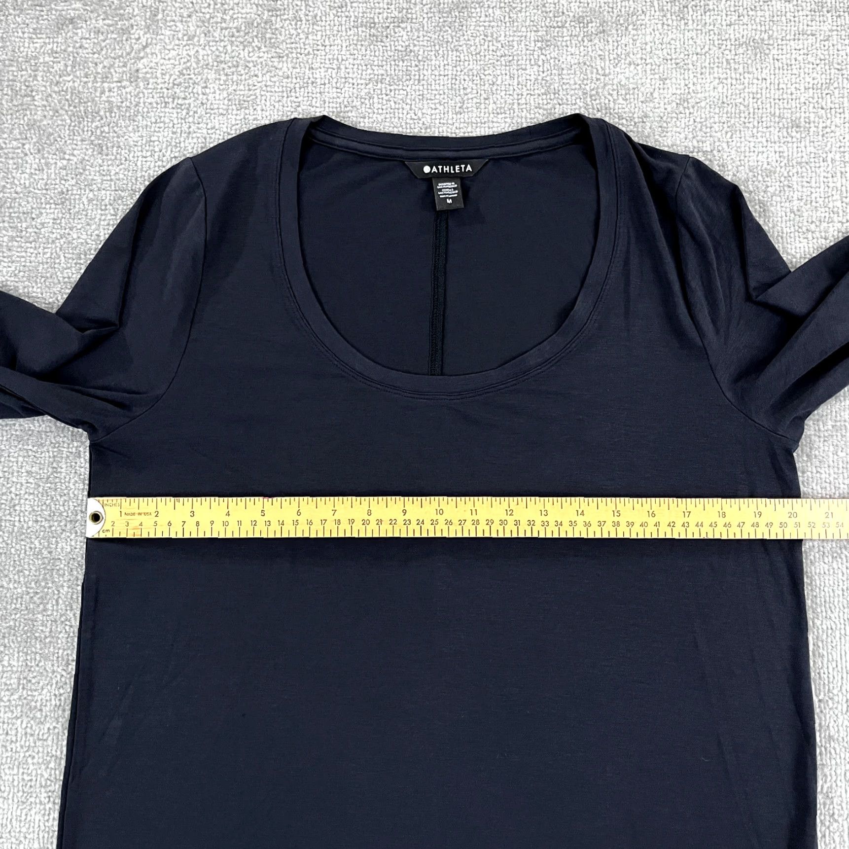 Athleta Athleta Shirt Women Medium Black Stratus II 2 Top Long Sleeve Athleisure Scoop Size M / US 6-8 / IT 42-44 - 5 Thumbnail