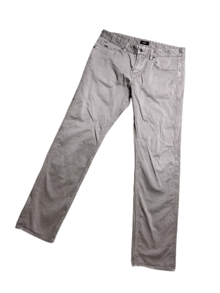 Hugo Boss Vintage Hugo Boss Straight Fit Denim Jeans Size 32 Size US 32 / EU 48 - 1 Thumbnail