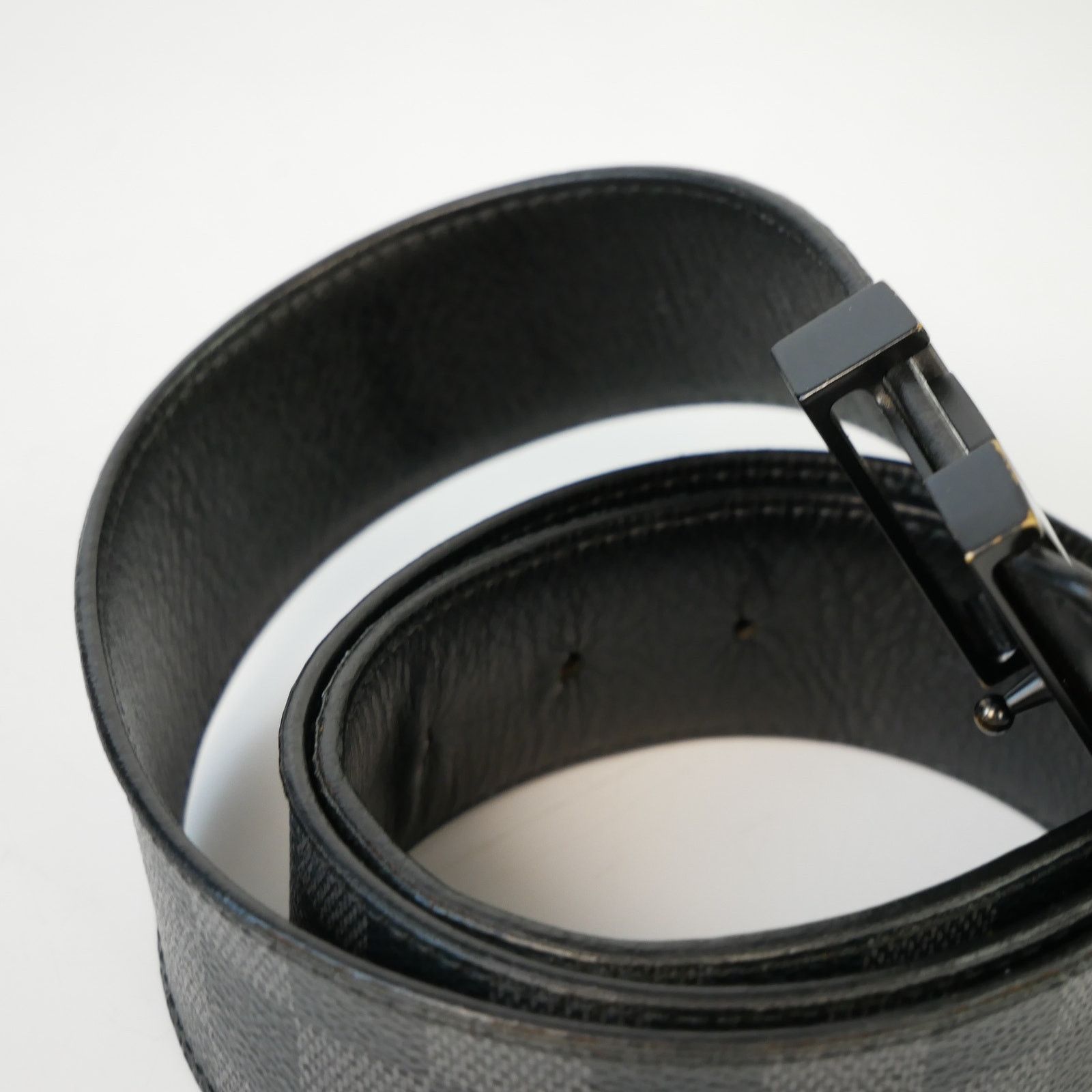 Louis Vuitton Louis Vuitton Ceinture Initiales Damier Graphite Belt Size ONE SIZE - 3 Thumbnail