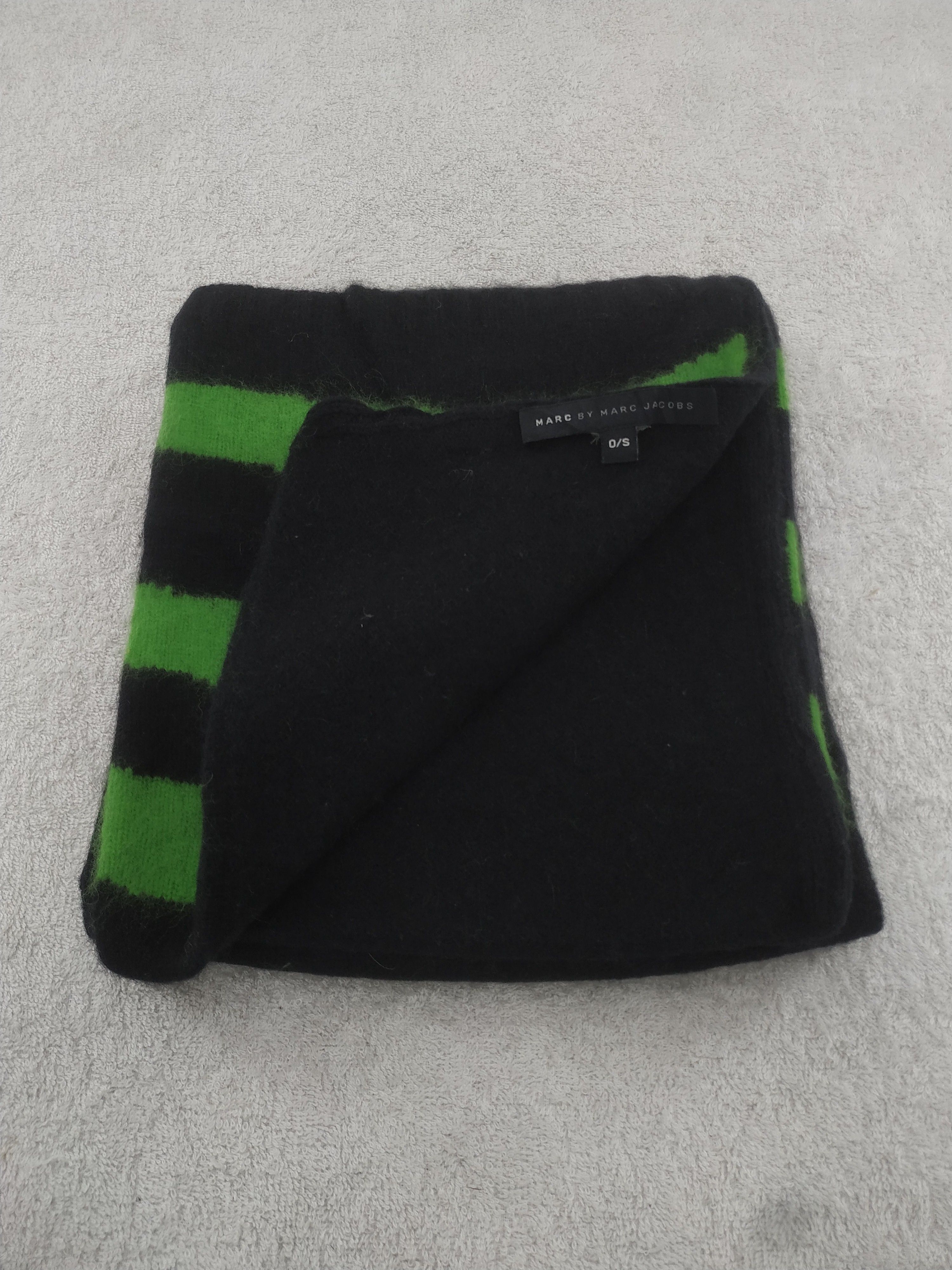 Marc by Marc Jacobs Vintage Marc Jacobs Cashmere Scarf/Muffler/Neckwear MF004 Size ONE SIZE - 6 Thumbnail