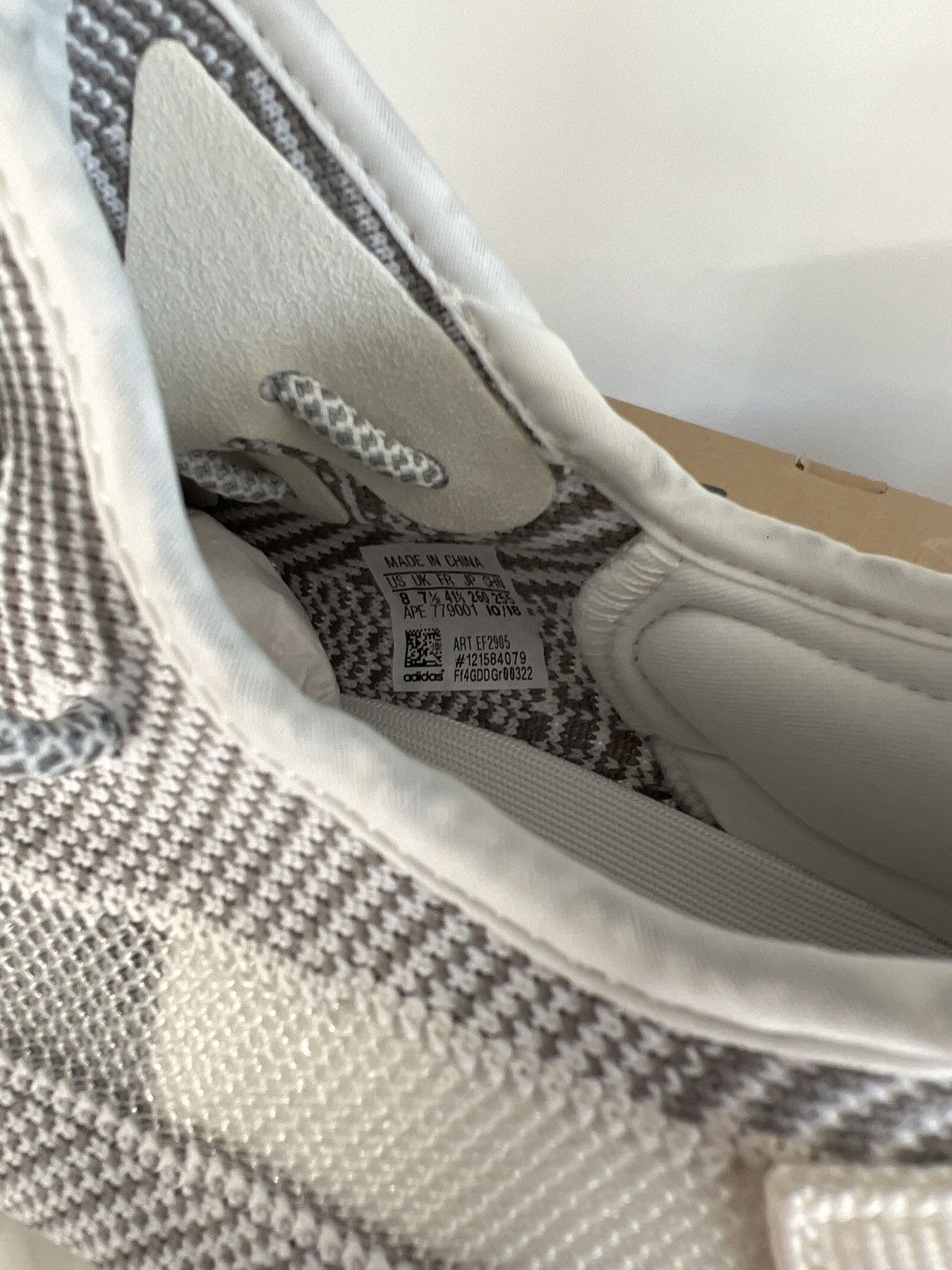 Adidas YEEZY BOOST 350 V2 STATIC Size US 8 / EU 41 - 10 Thumbnail