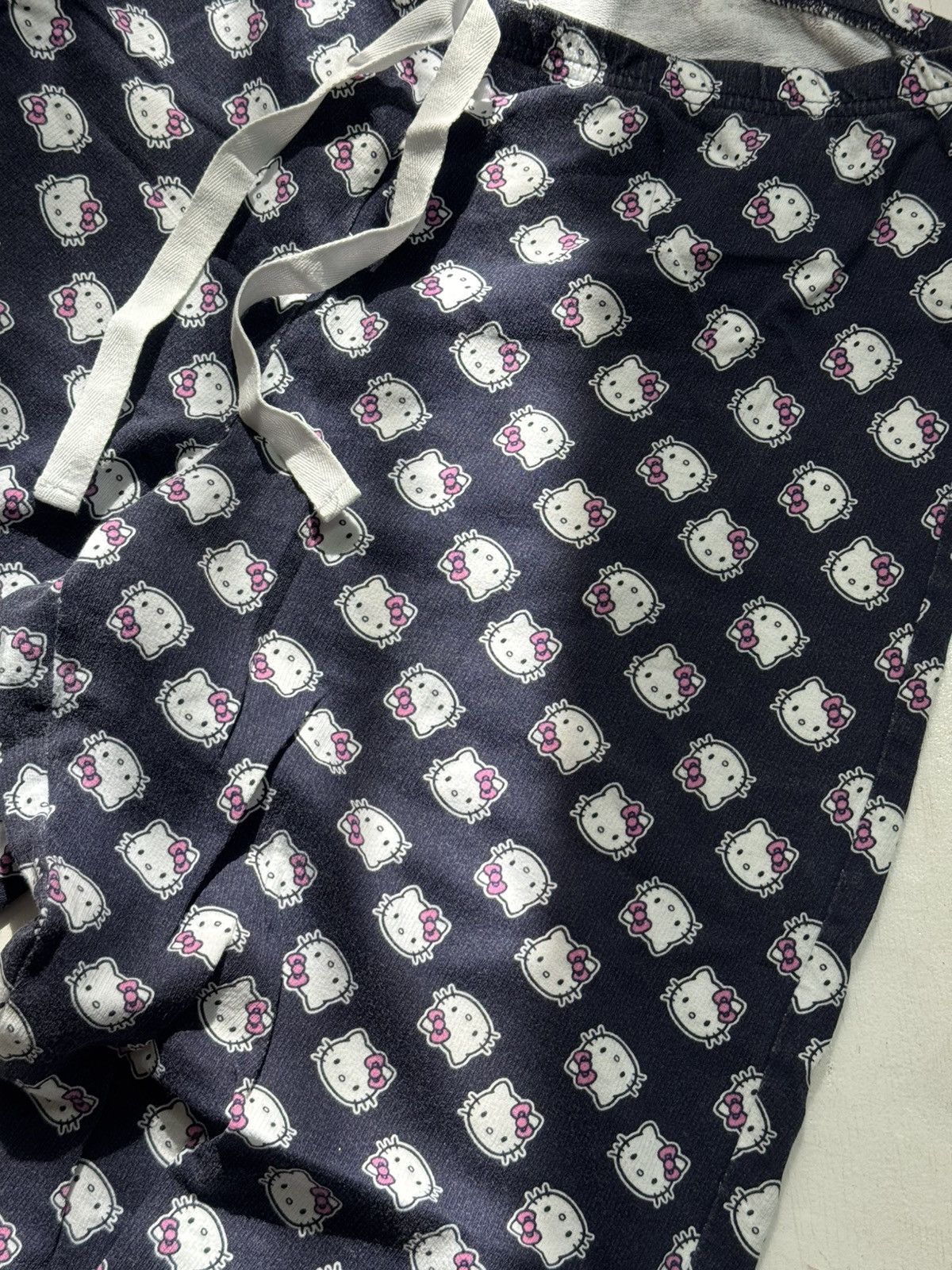 Cartoon Network VINTAGE HELLO KITTY MONOGRAM 2000s ANIMA PANTS Size 30" / US 8 / IT 44 - 2 Thumbnail